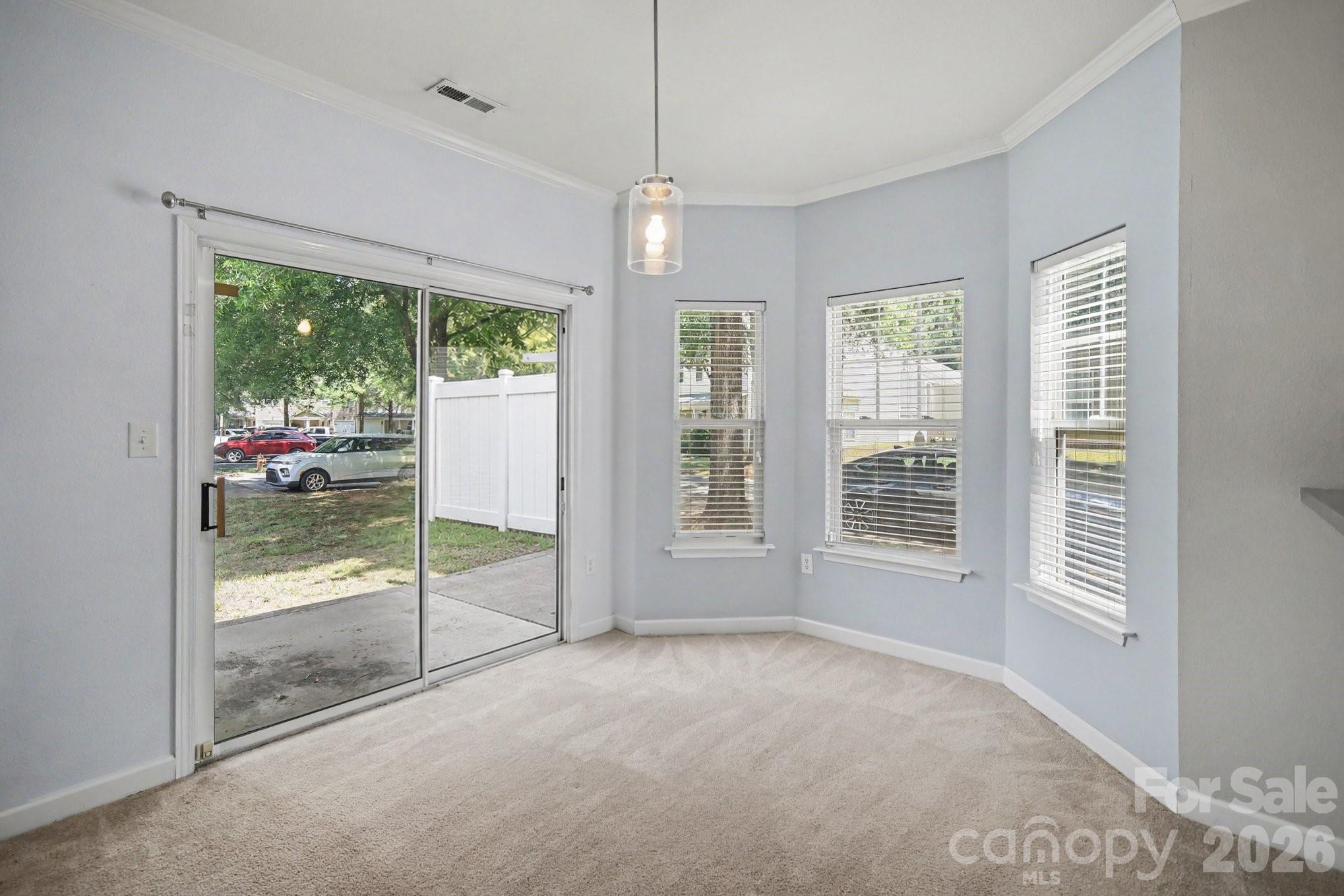 5604 Santeelah Court — Charlotte