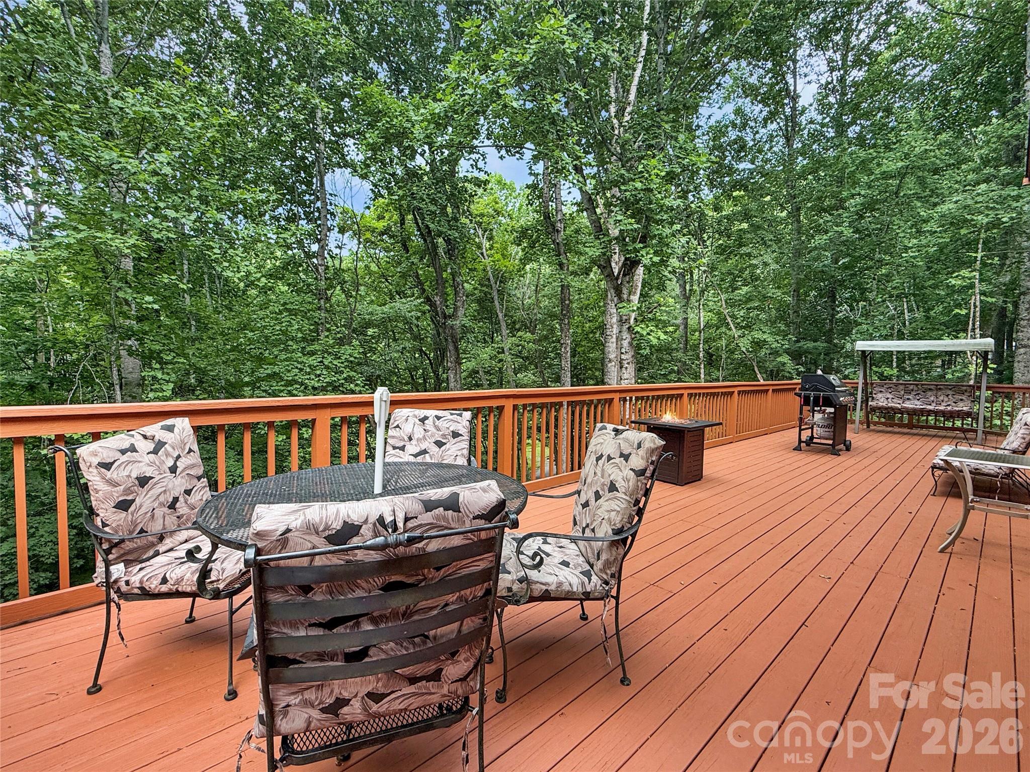 321 Grays Shadow Lane — Banner Elk