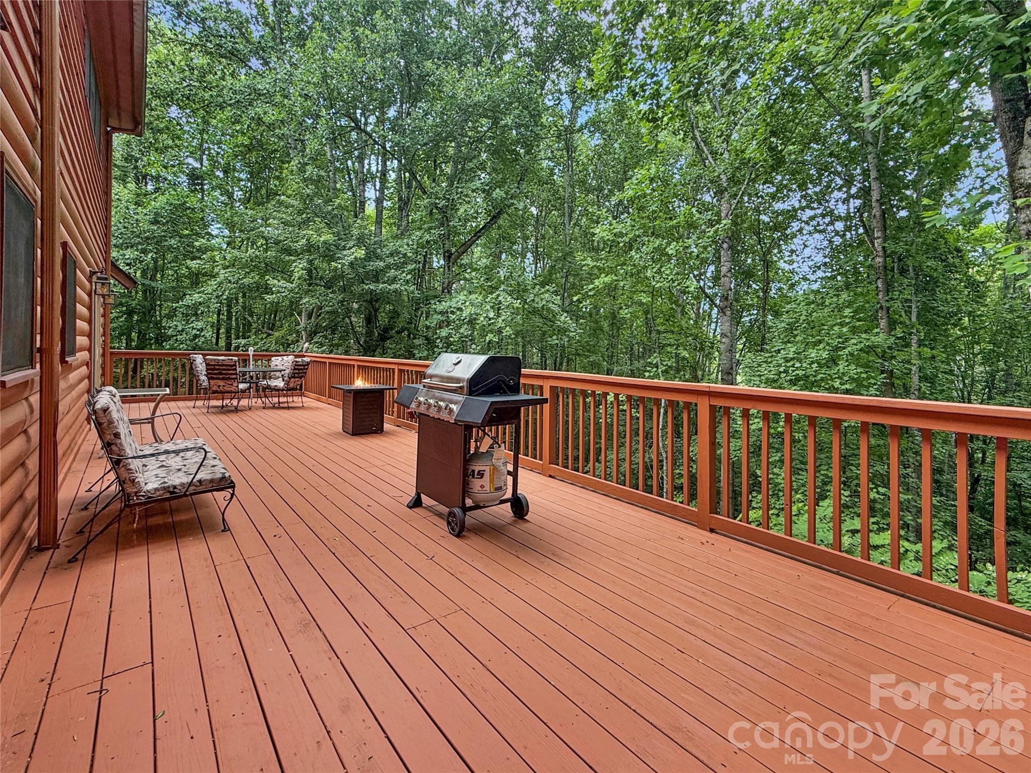 321 Grays Shadow Lane — Banner Elk