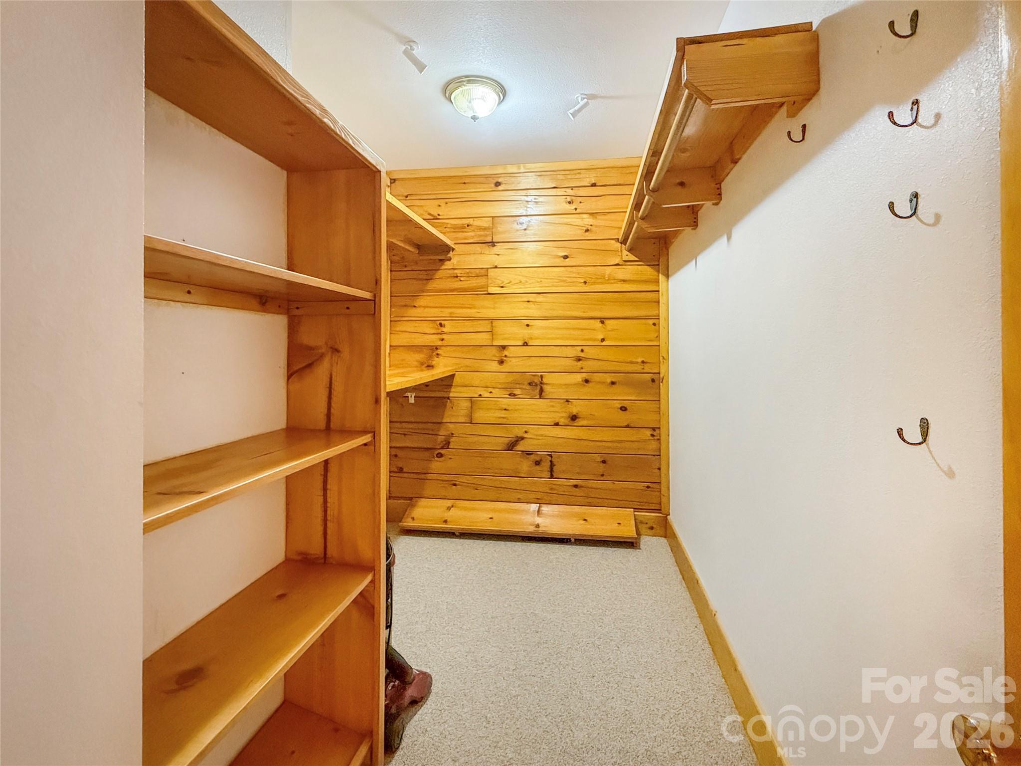 321 Grays Shadow Lane — Banner Elk