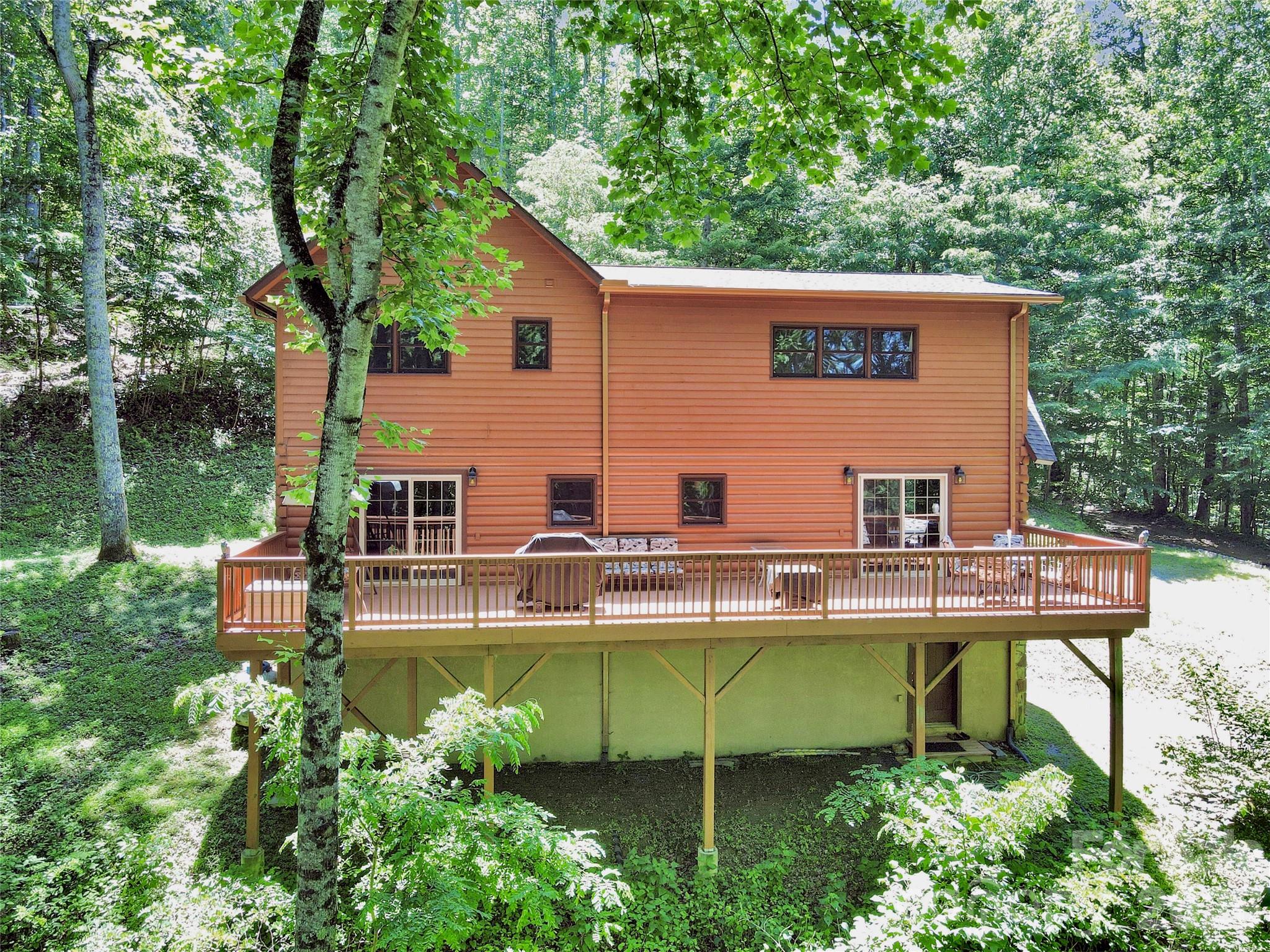321 Grays Shadow Lane — Banner Elk