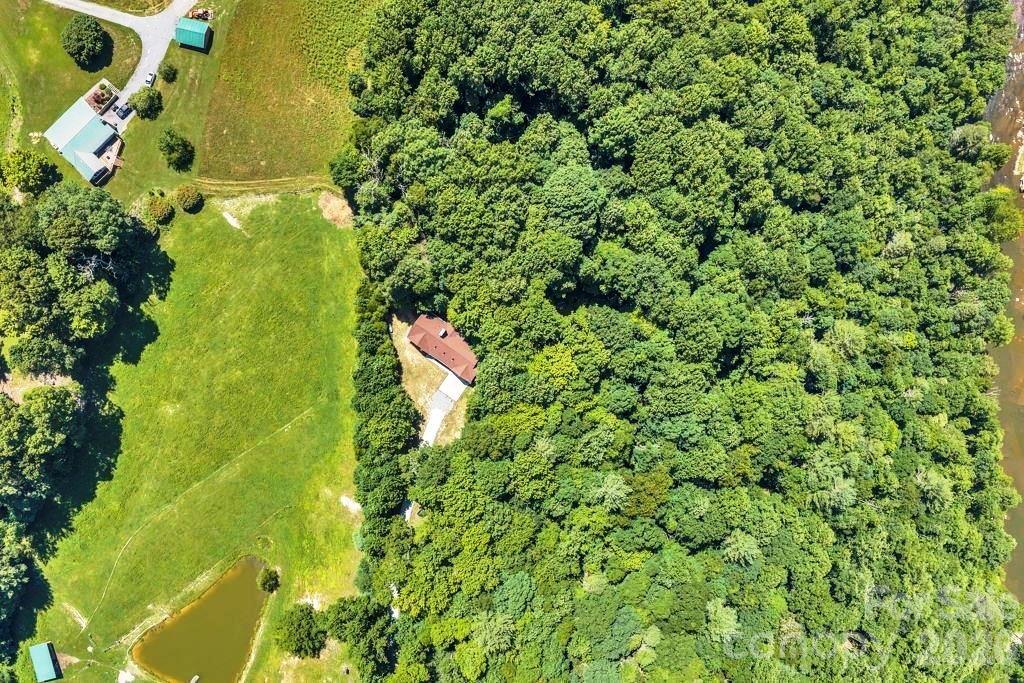 482 Guy Ford Road — Sugar Grove