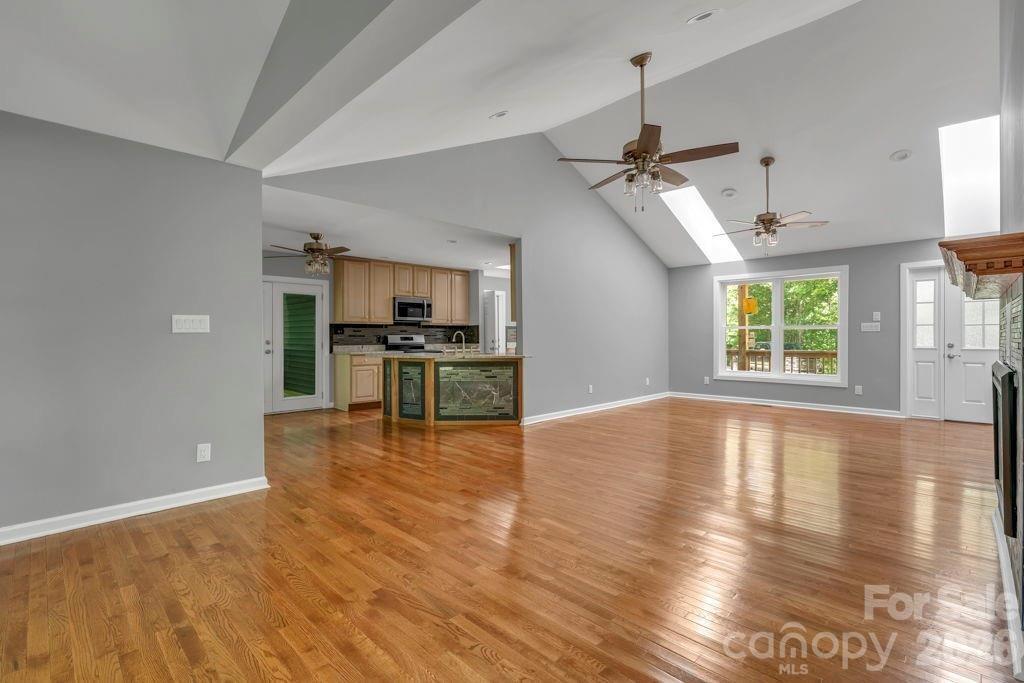 482 Guy Ford Road — Sugar Grove