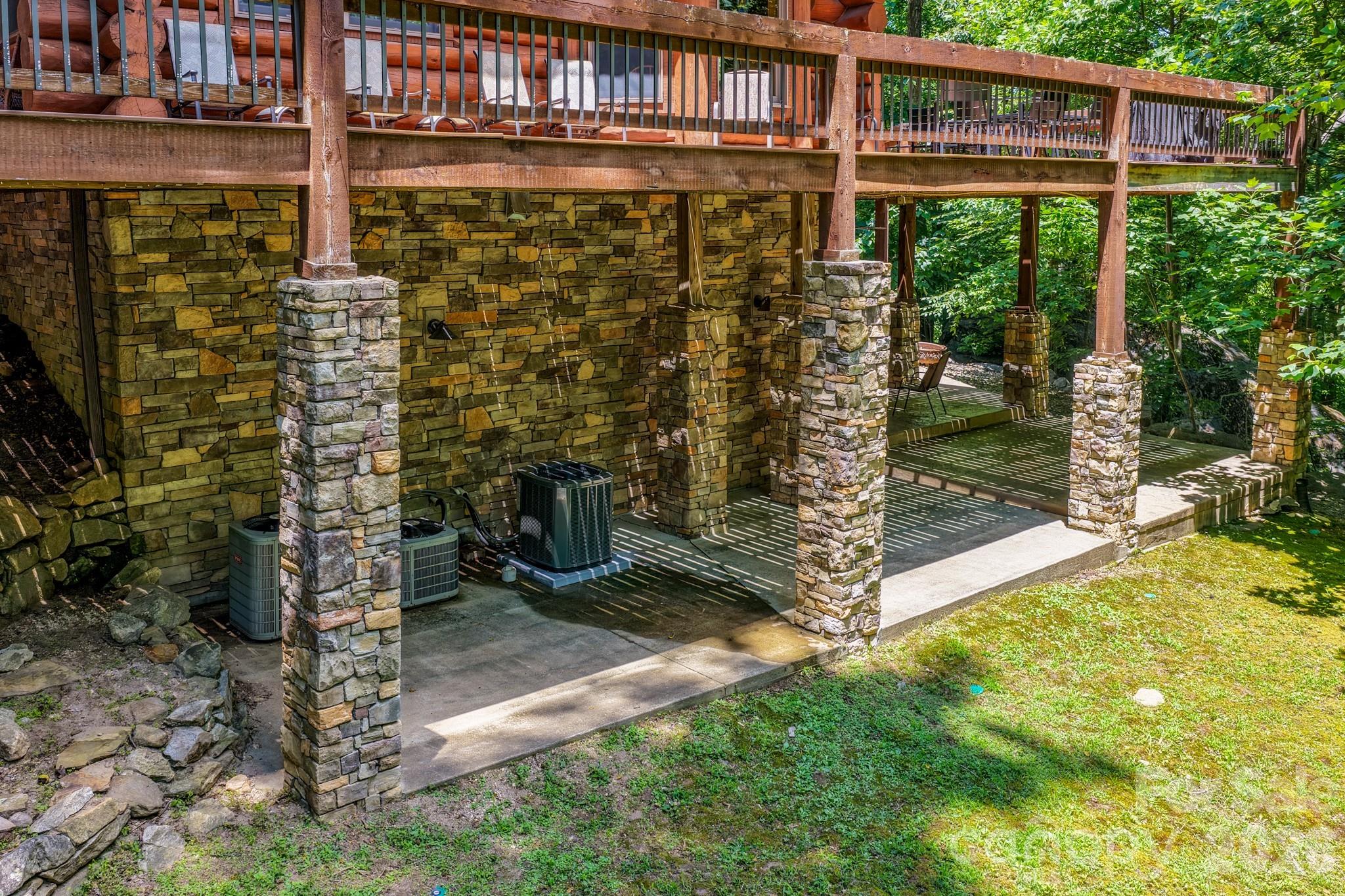 206 Big Rock Lane — Lake Lure