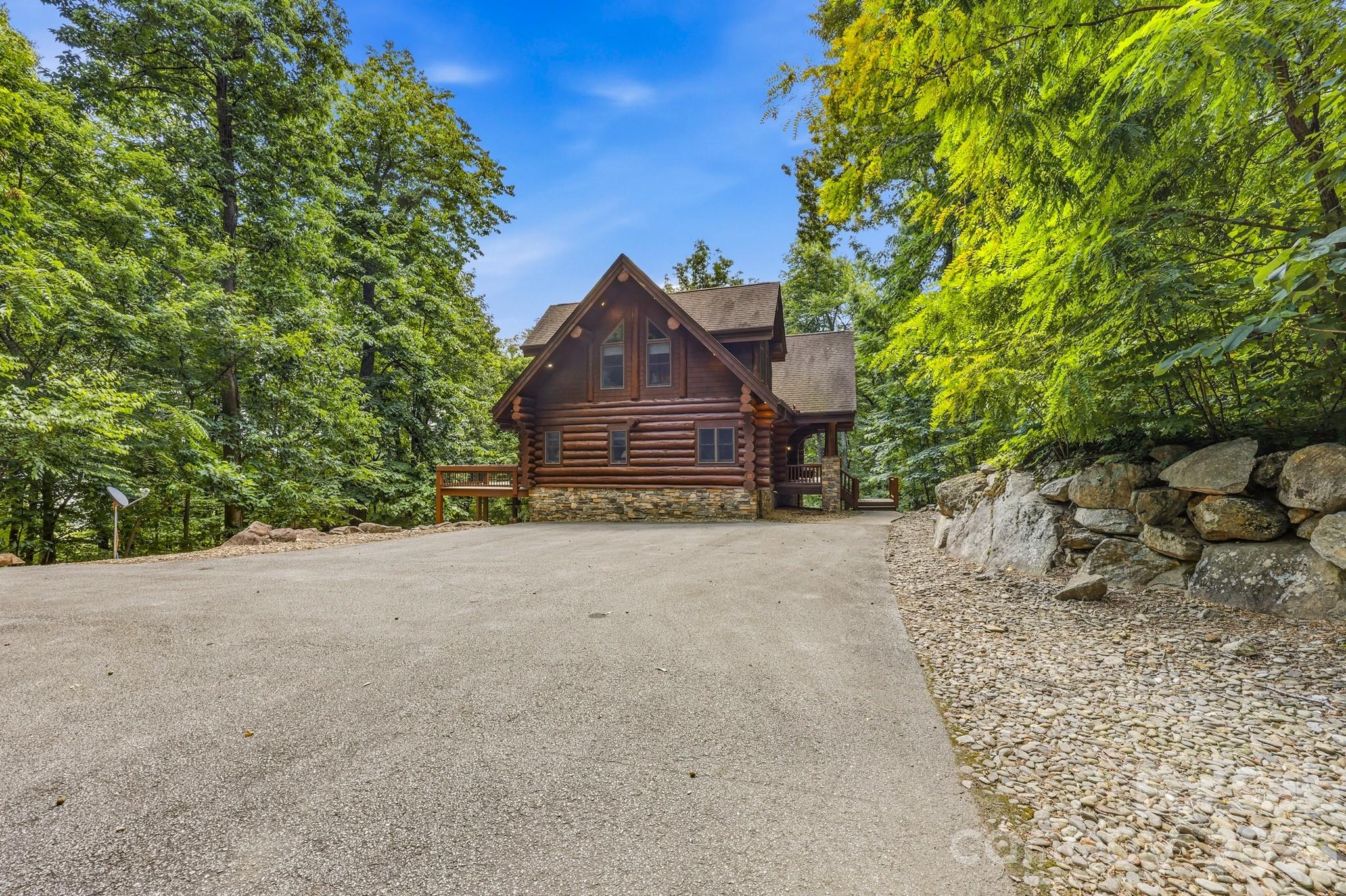 206 Big Rock Lane — Lake Lure