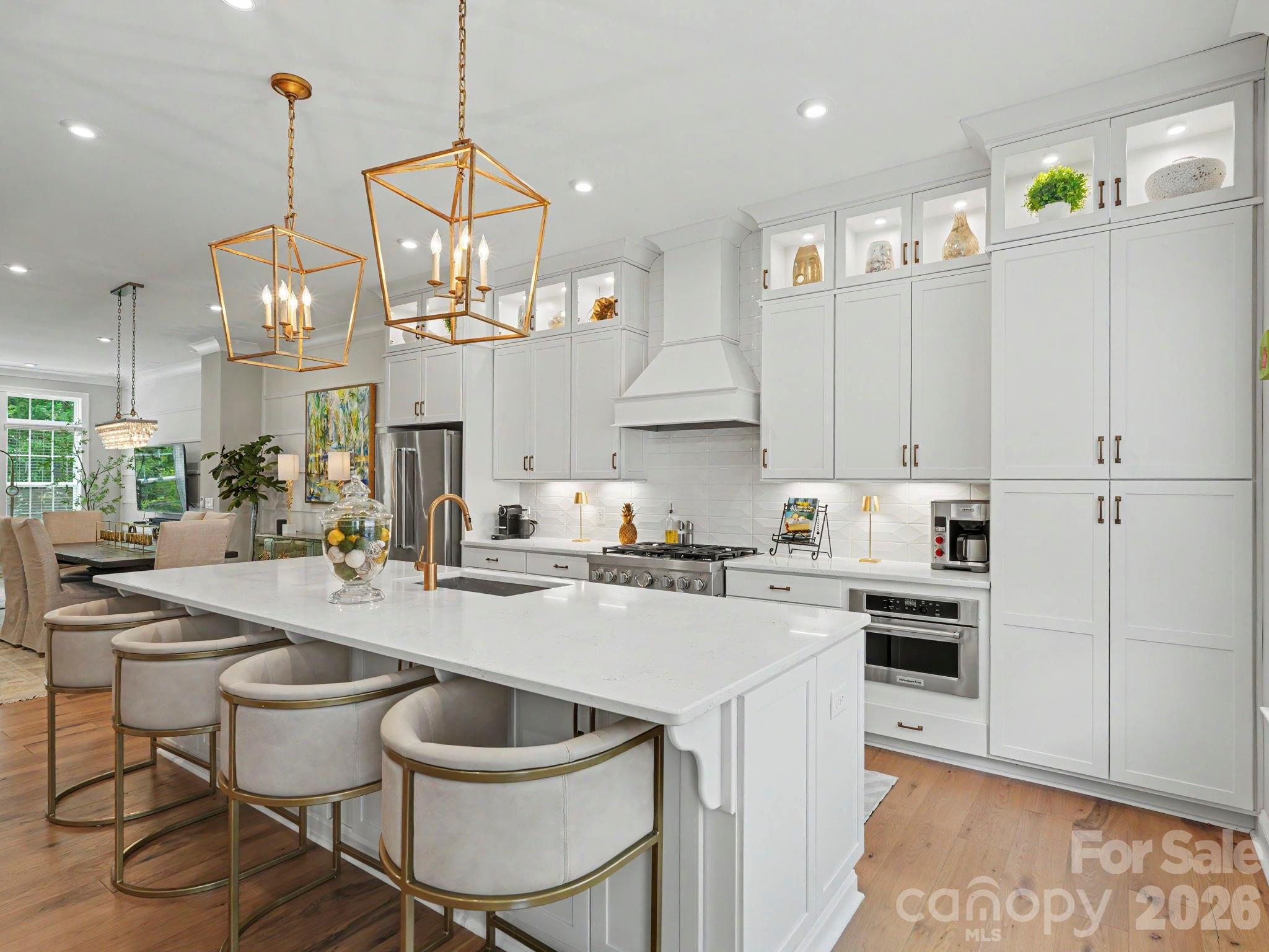 2523 Deacon Avenue — Charlotte