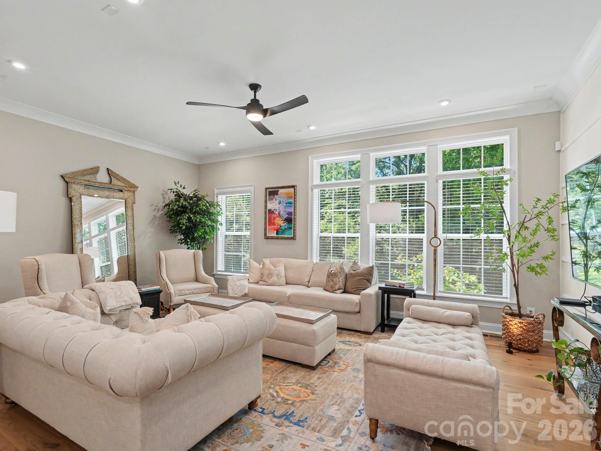 2523 Deacon Avenue — Charlotte