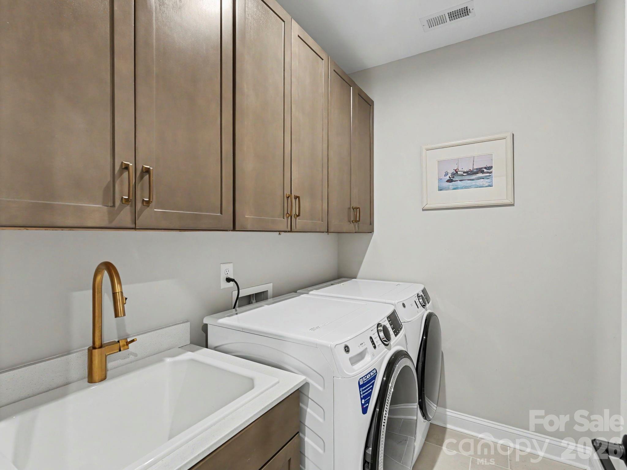 2523 Deacon Avenue — Charlotte