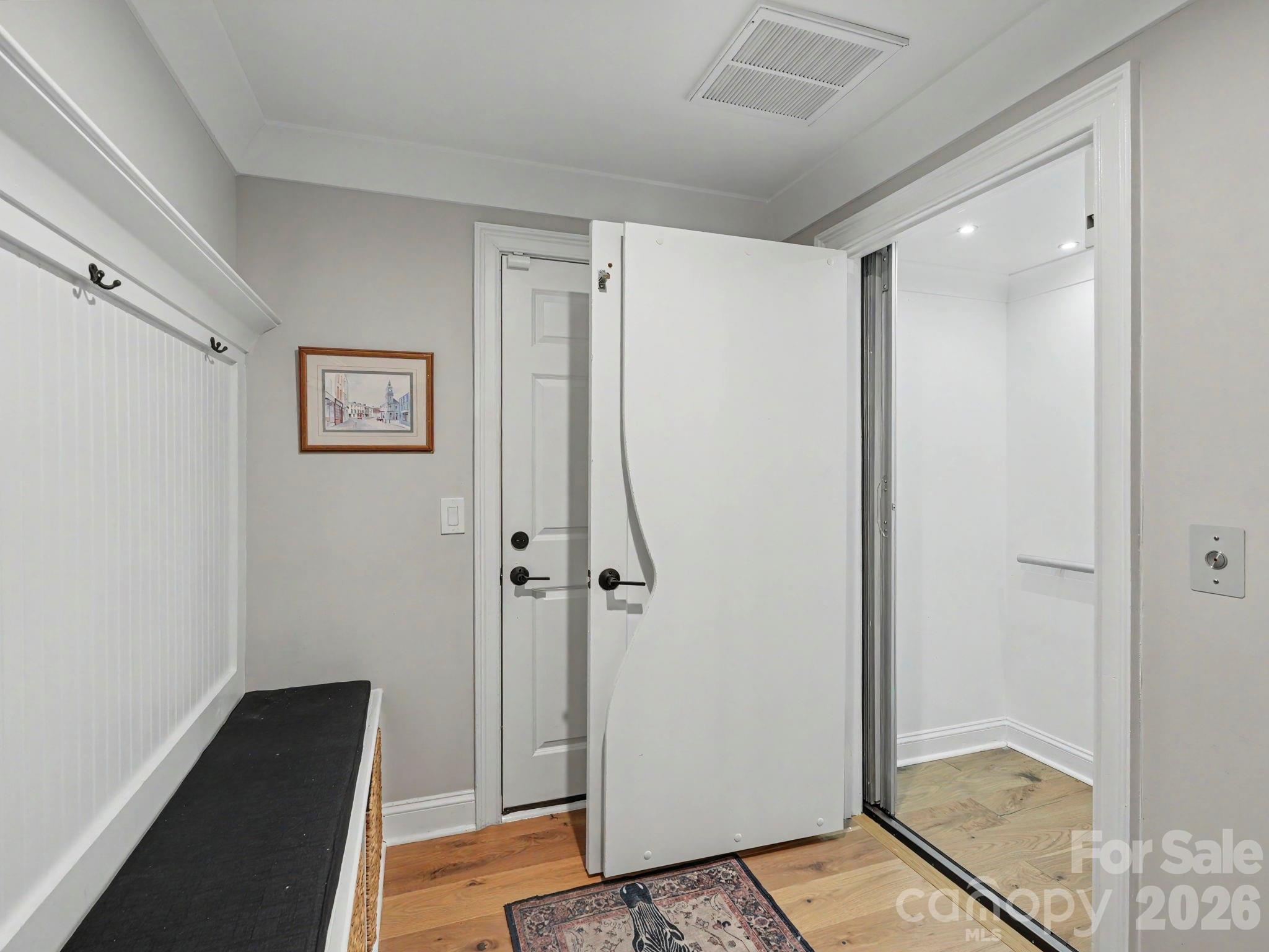 2523 Deacon Avenue — Charlotte