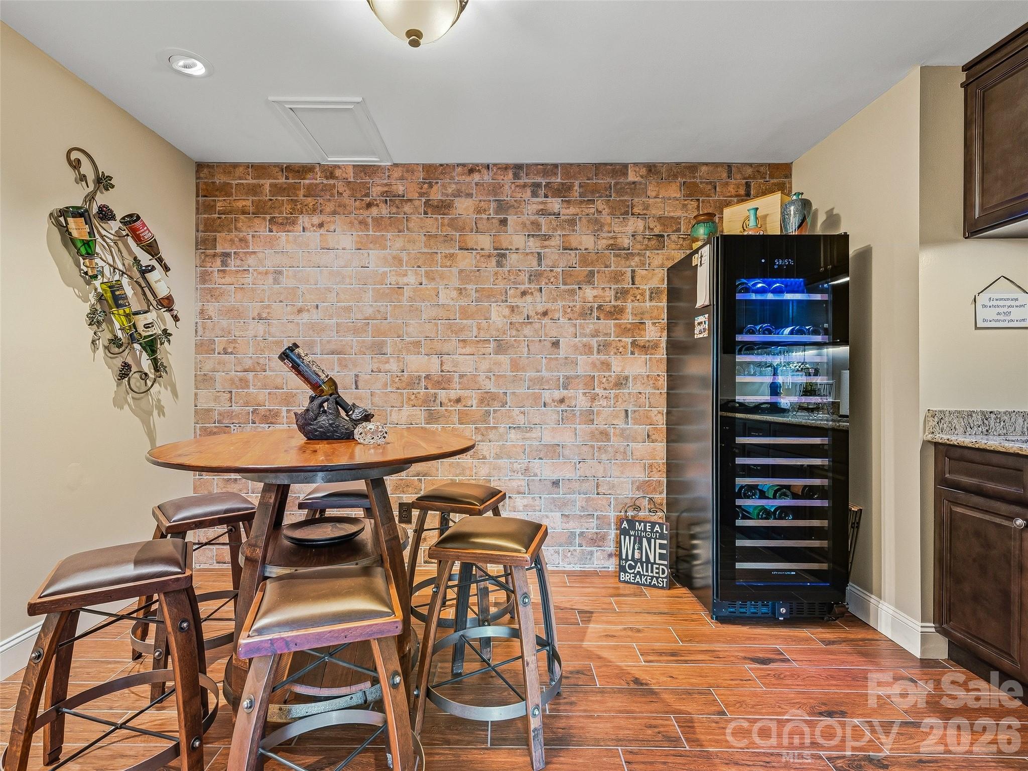15 Patton Circle — Asheville