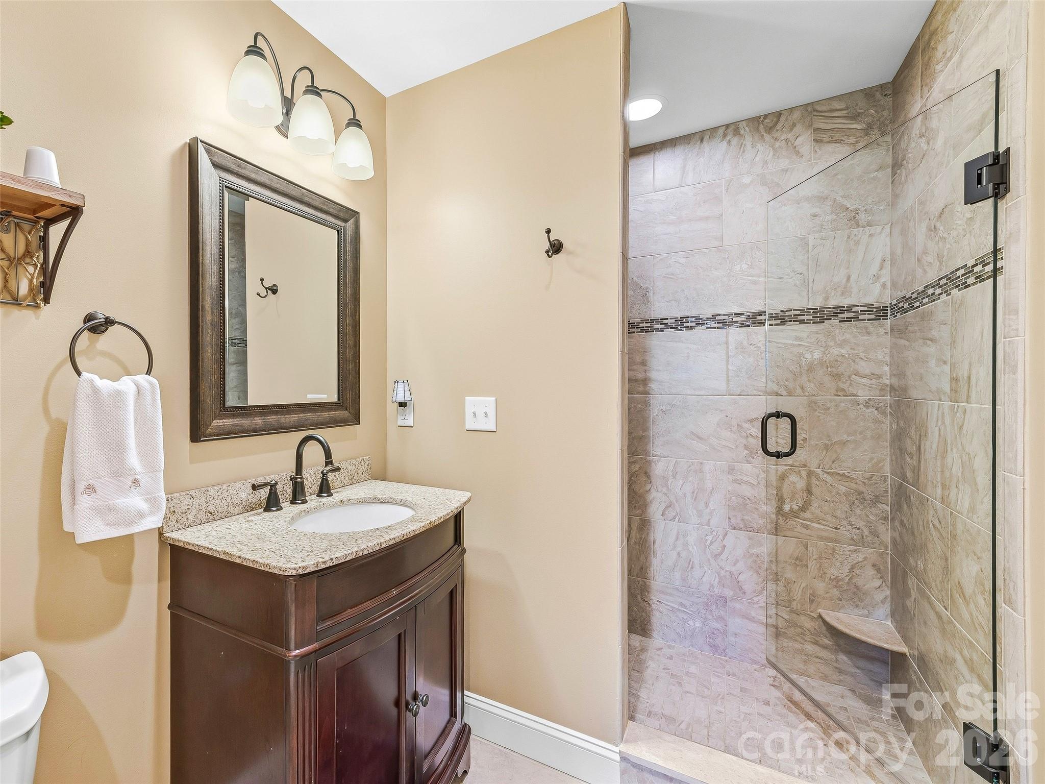 15 Patton Circle — Asheville