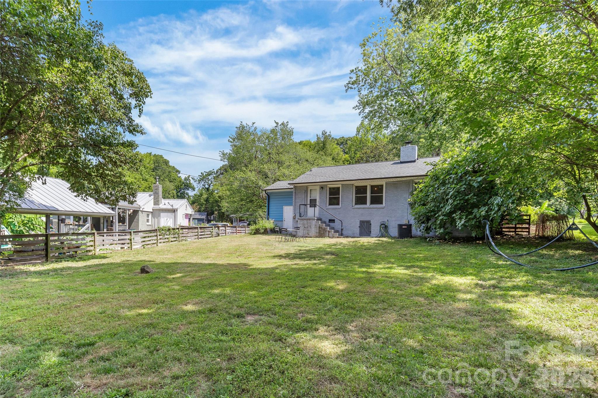 3443 Airlie Street — Charlotte