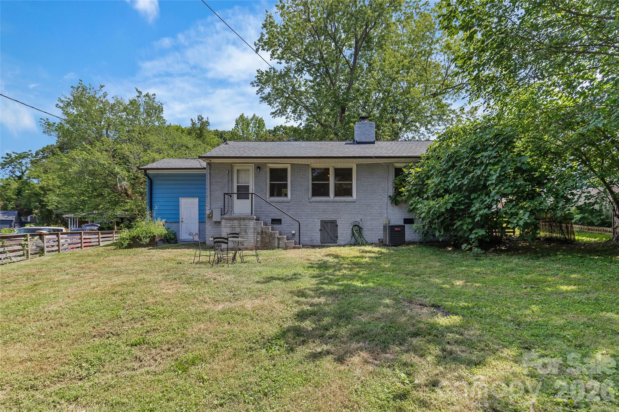 3443 Airlie Street — Charlotte