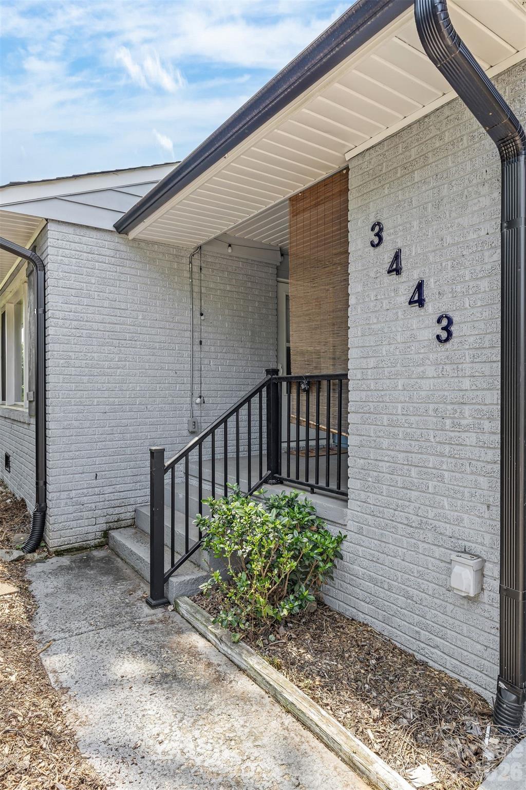 3443 Airlie Street — Charlotte