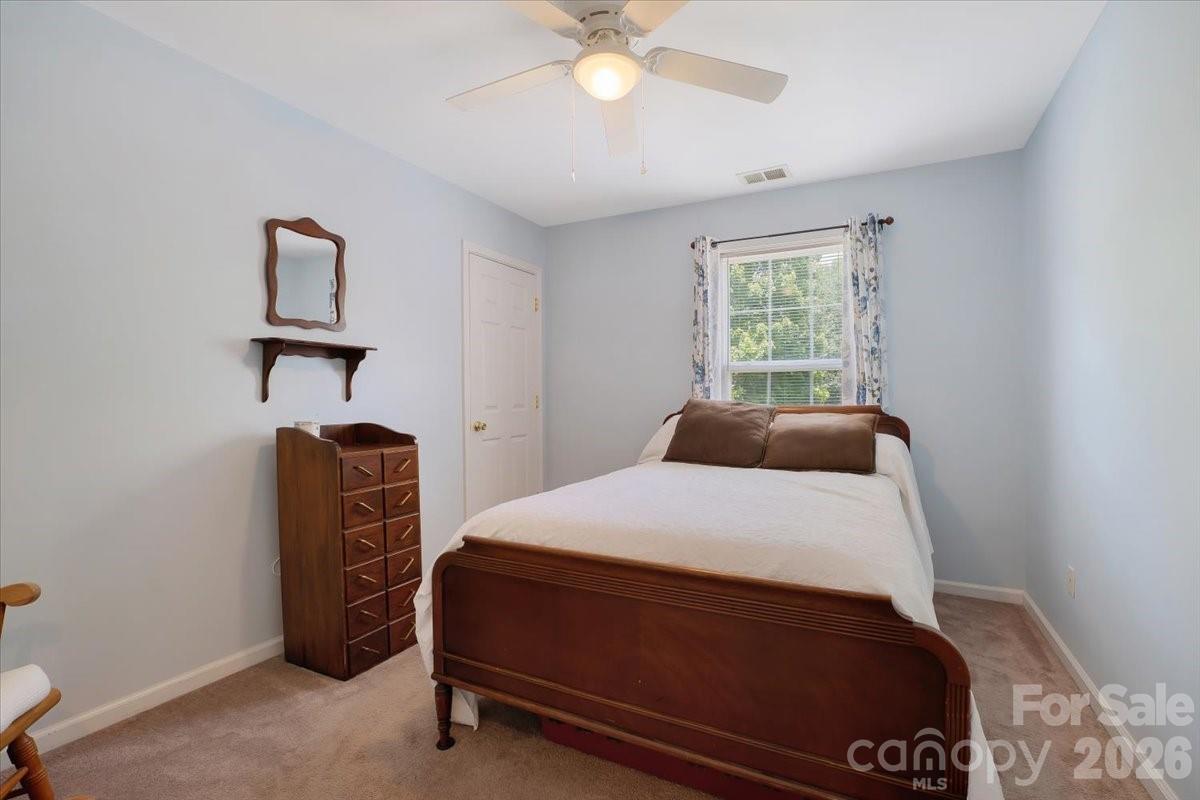 11932 Fox Glen Road — Charlotte