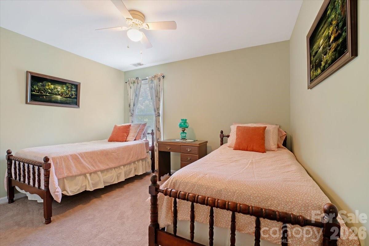 11932 Fox Glen Road — Charlotte