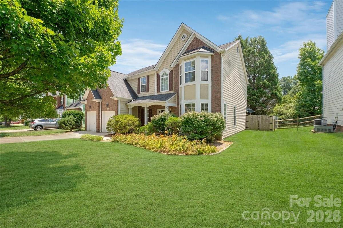 11932 Fox Glen Road — Charlotte