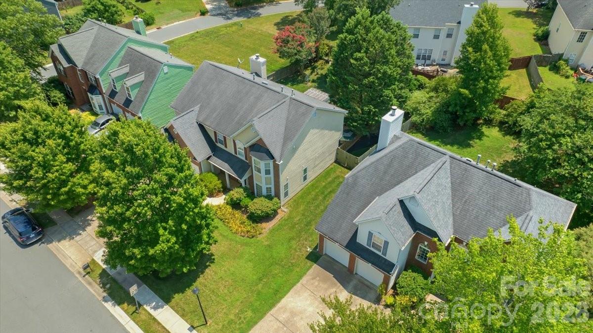 11932 Fox Glen Road — Charlotte
