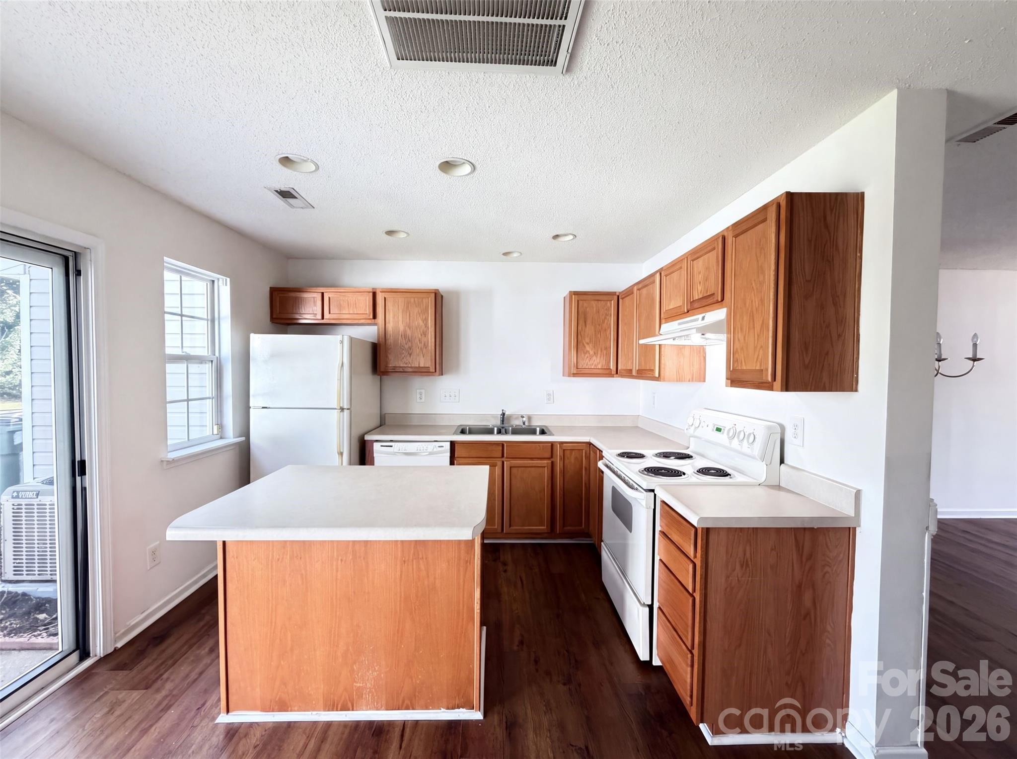 14205 Tranters Creek Lane — Charlotte