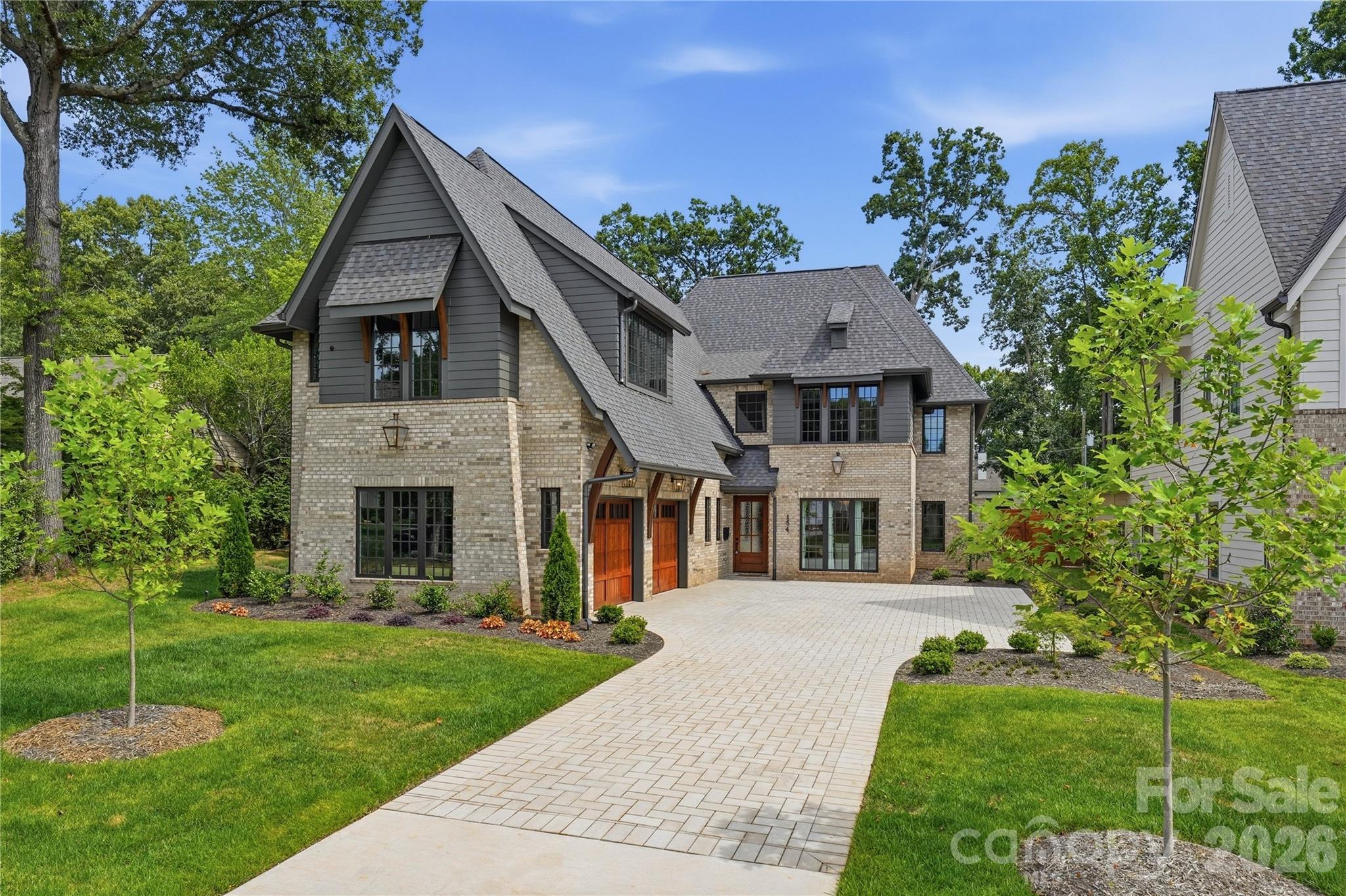 154 N Canterbury Road — Charlotte
