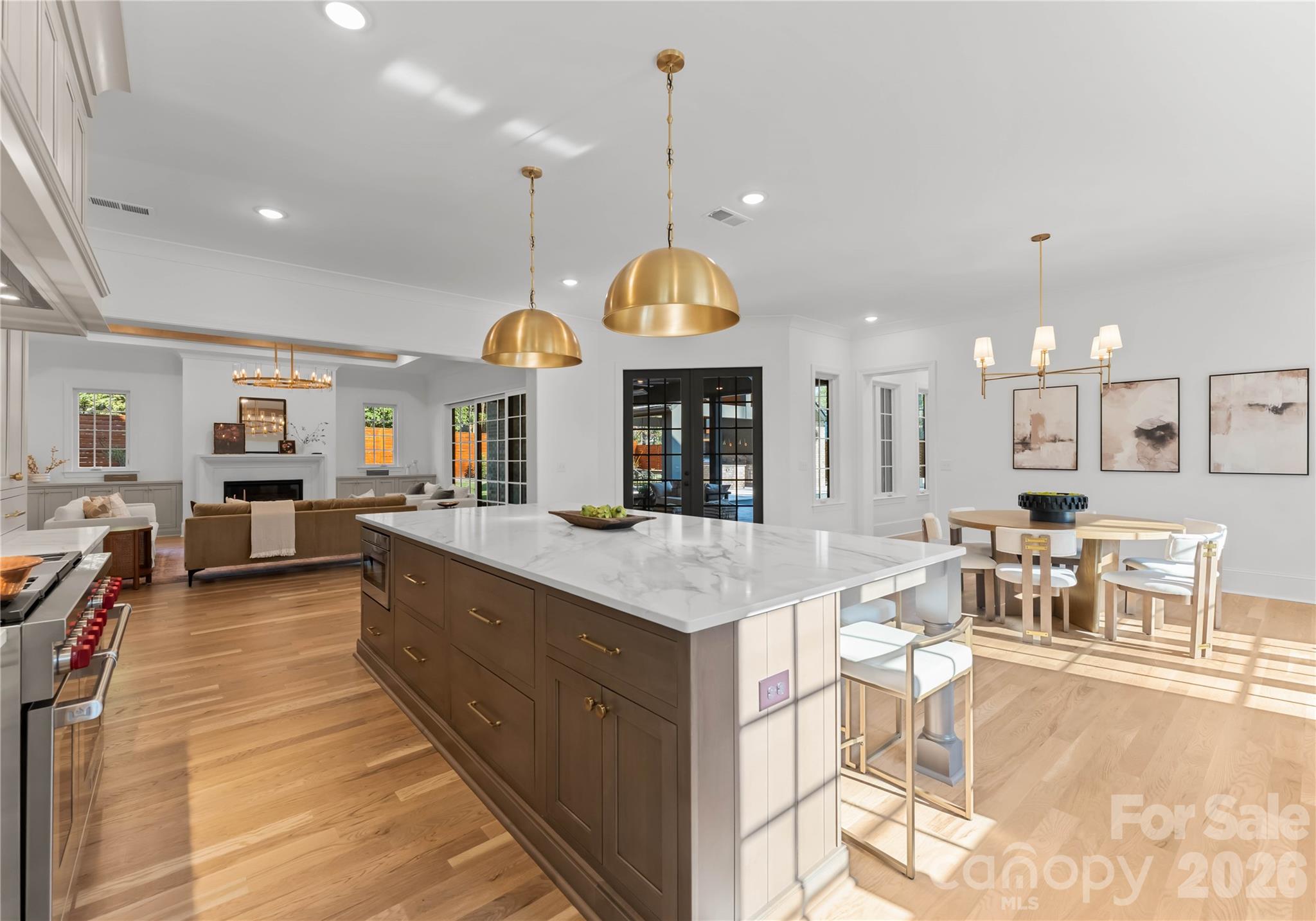 154 N Canterbury Road — Charlotte