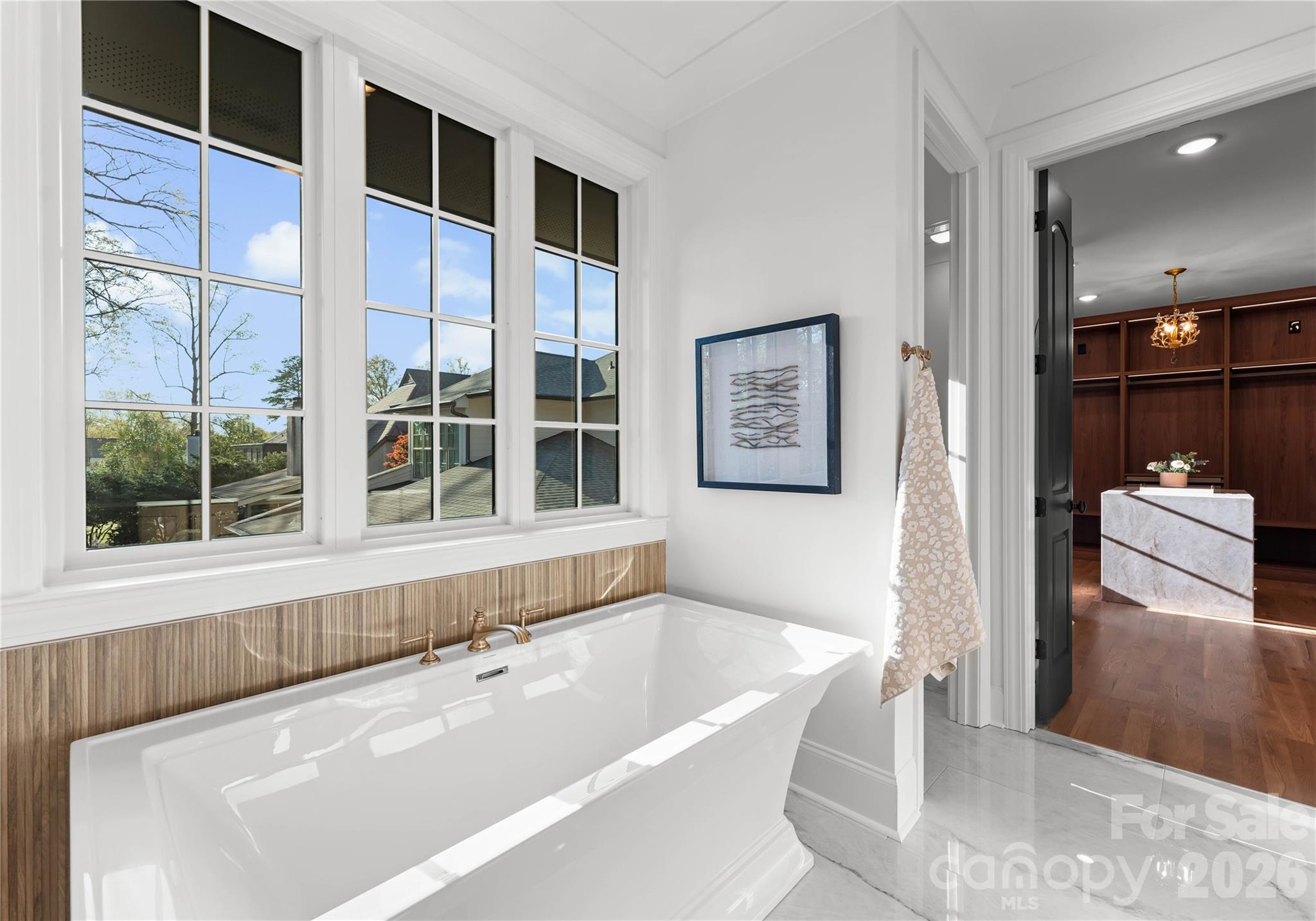 154 N Canterbury Road — Charlotte