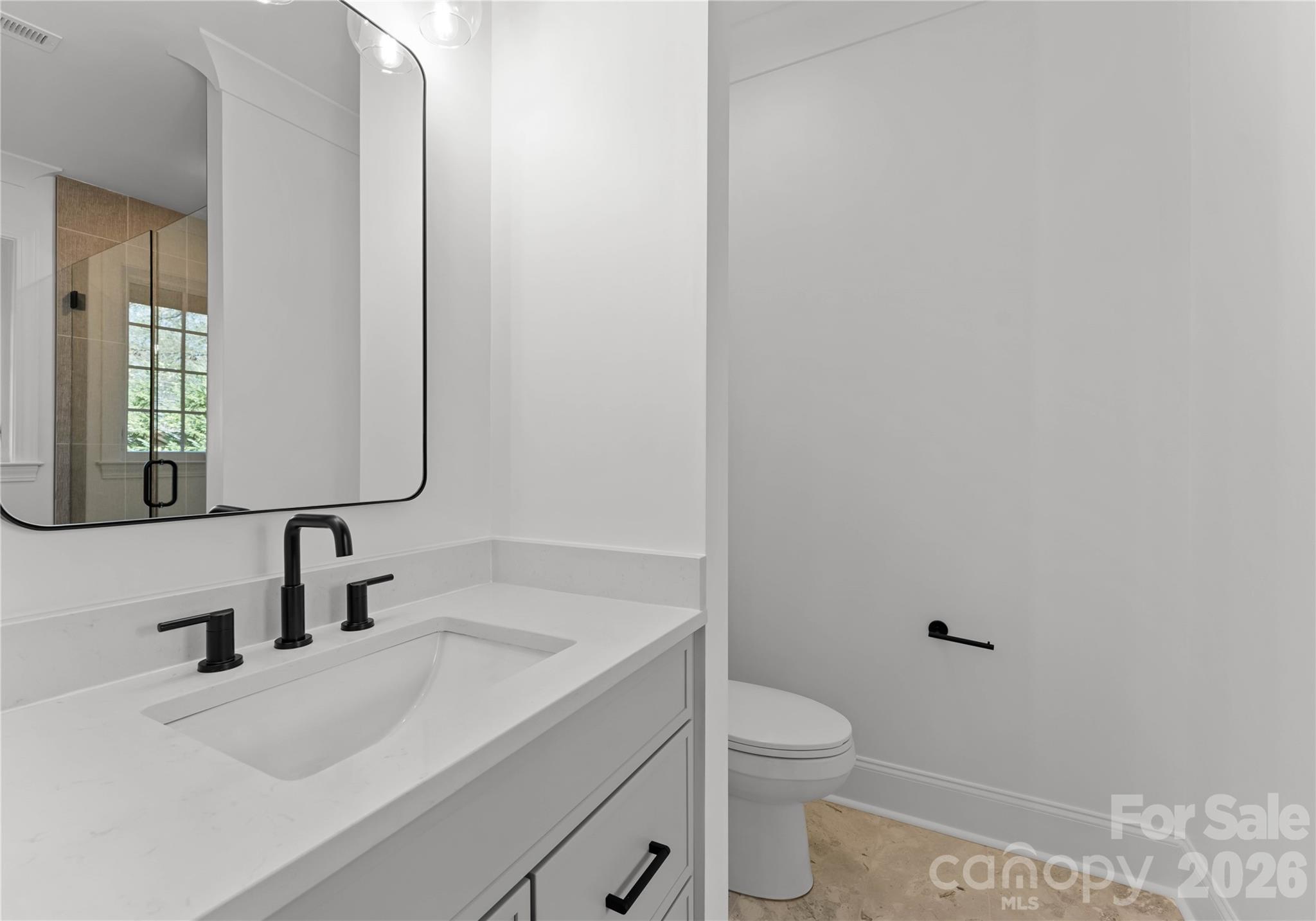 154 N Canterbury Road — Charlotte