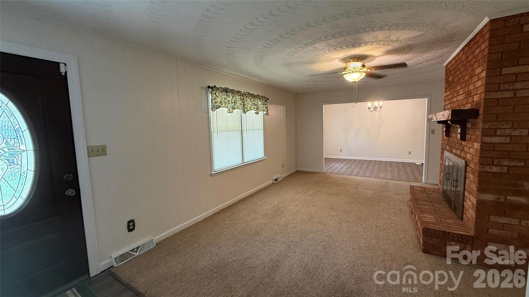 3858 Dover Street — Claremont