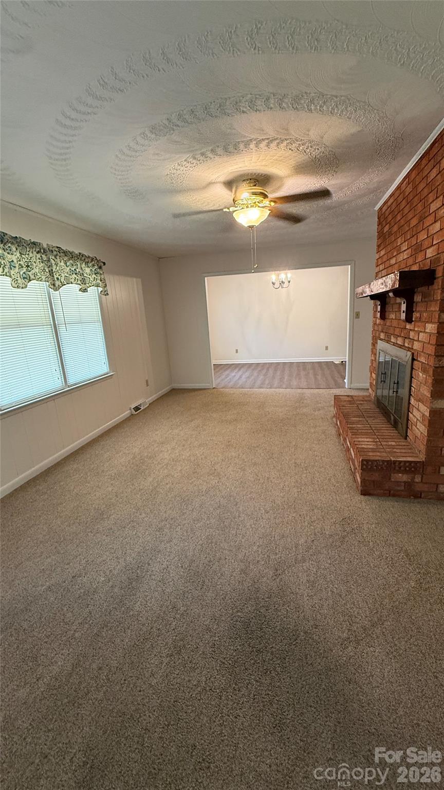 3858 Dover Street — Claremont