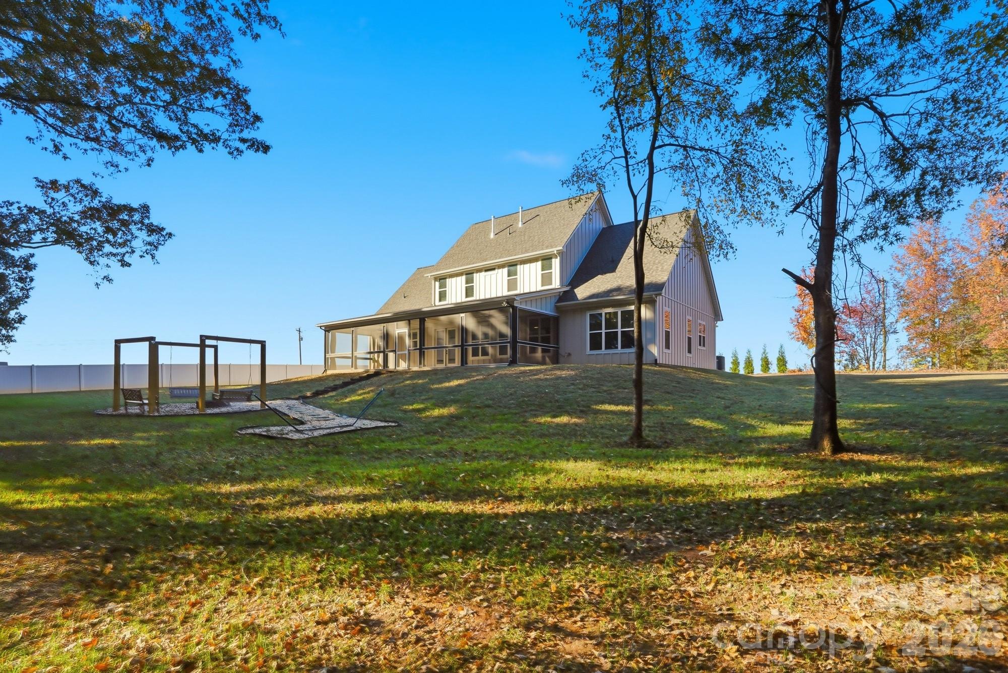 4105 Parkwood School Road — Monroe