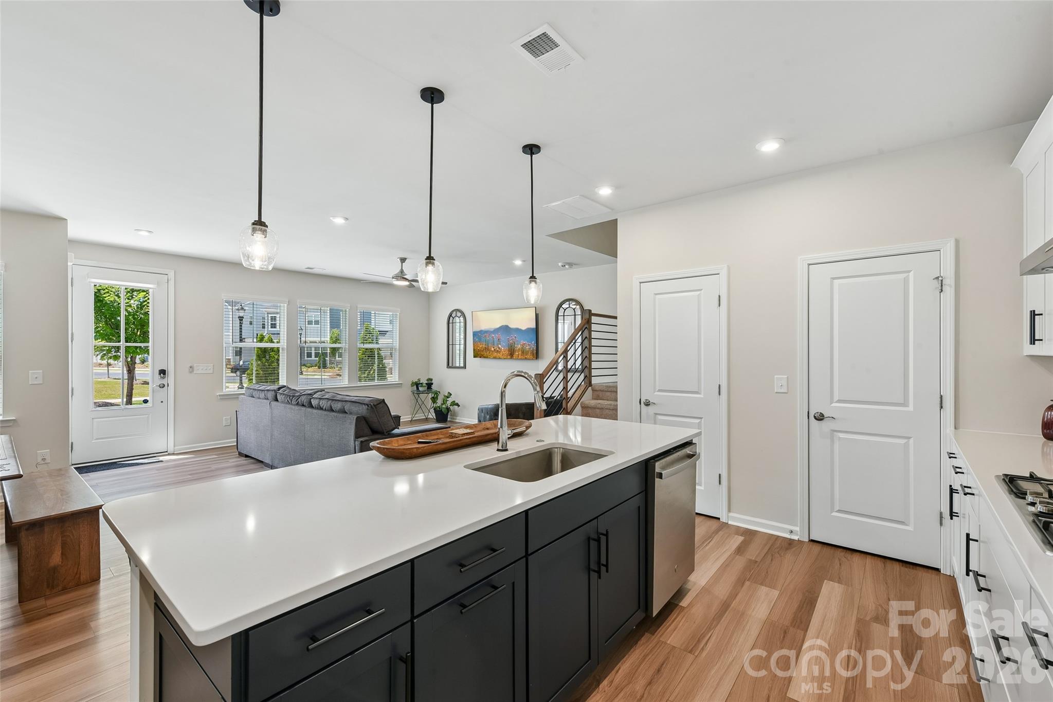 5858 Strathmore Court — Charlotte
