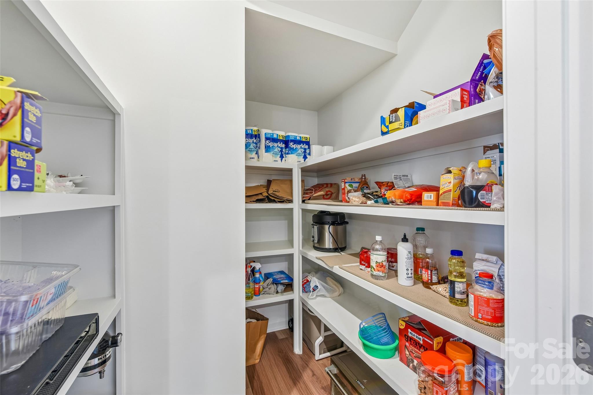 5858 Strathmore Court — Charlotte