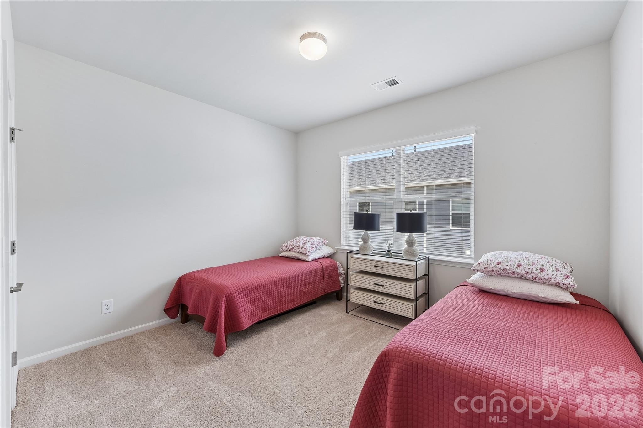 5858 Strathmore Court — Charlotte