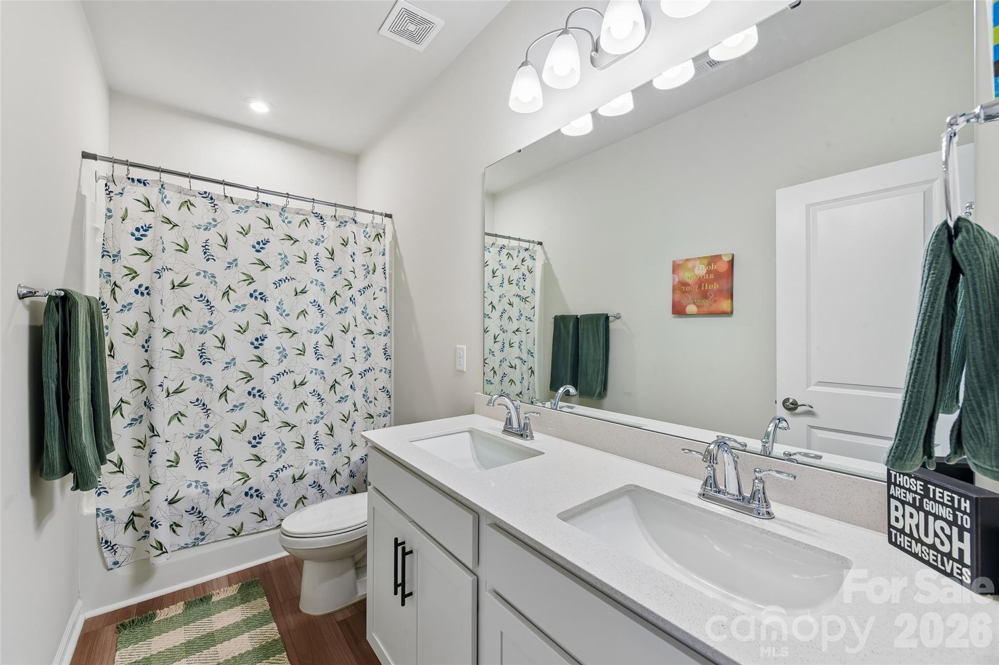 5858 Strathmore Court — Charlotte