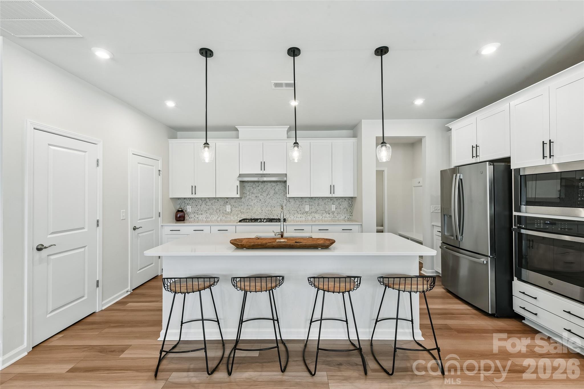 5858 Strathmore Court — Charlotte
