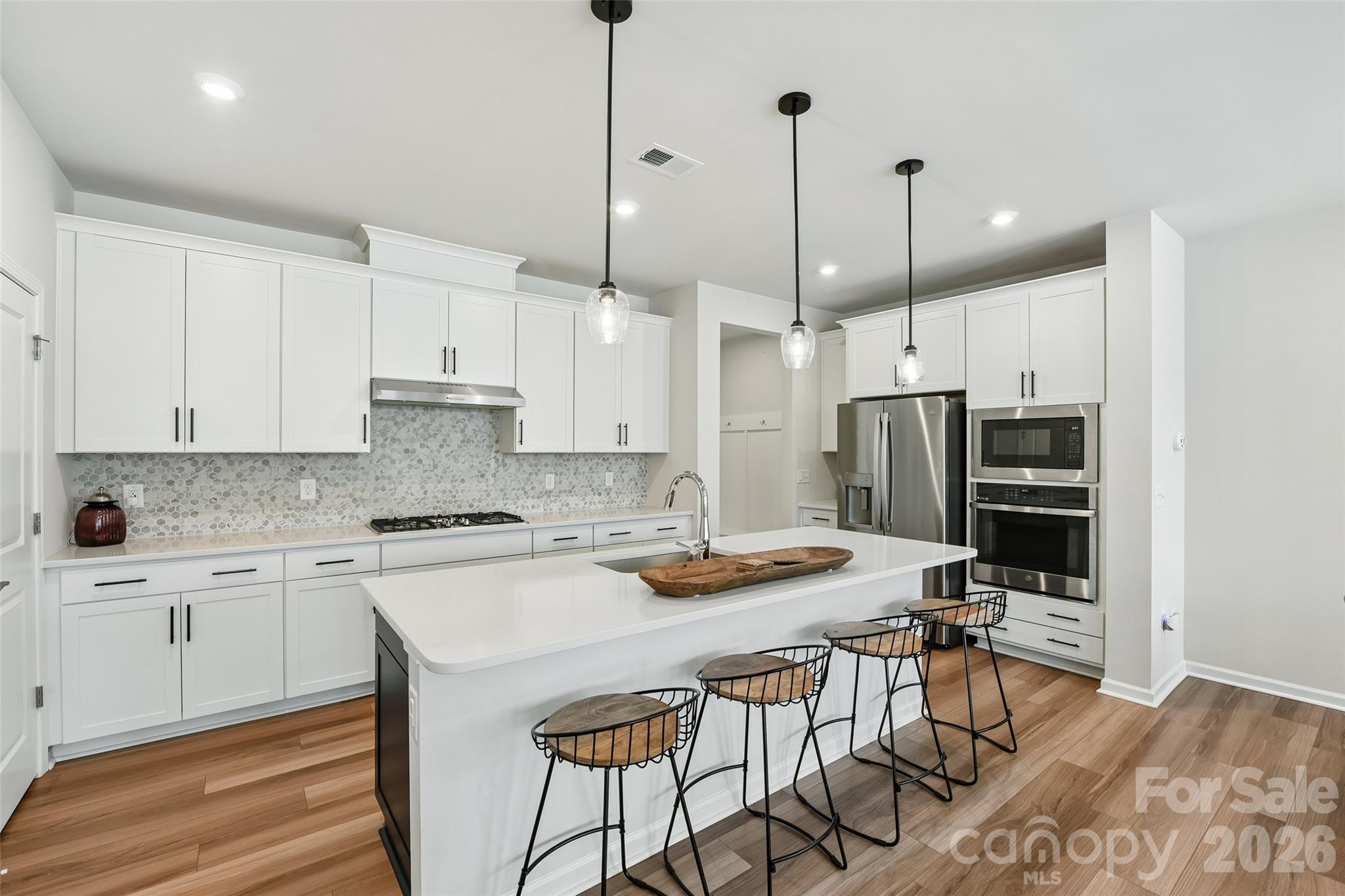 5858 Strathmore Court — Charlotte