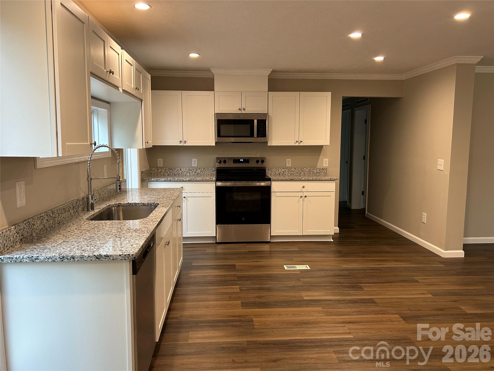3153 Bear Trail Drive — Lenoir