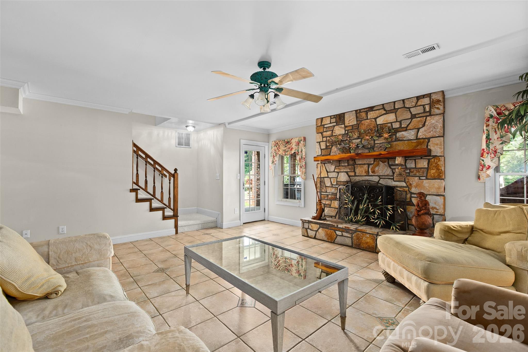 217 Riverwood Drive — Lewisville