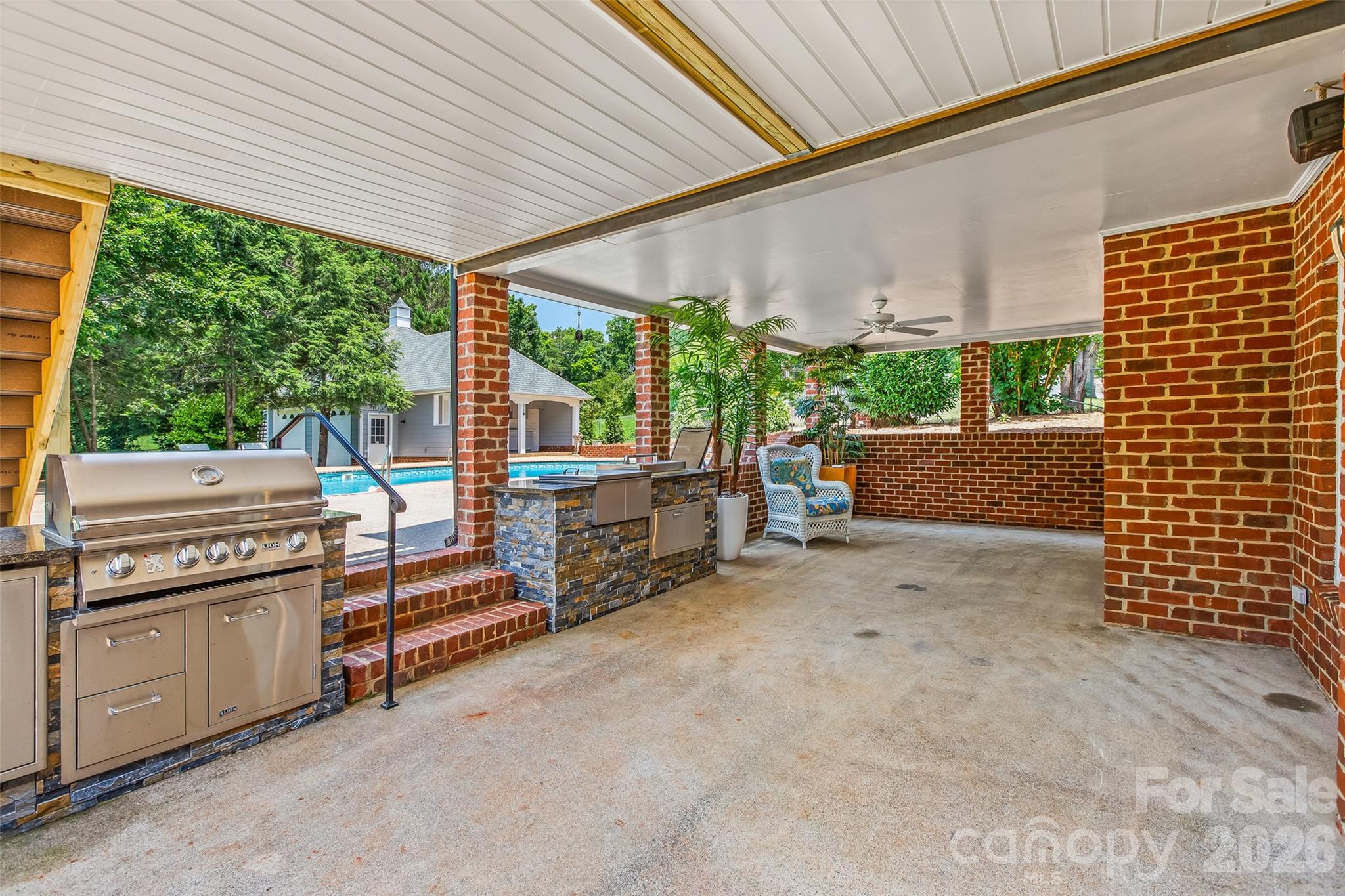 217 Riverwood Drive — Lewisville