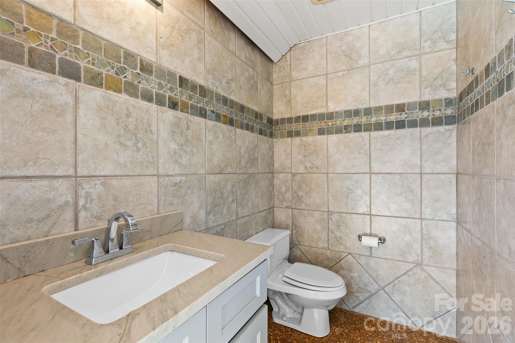 217 Riverwood Drive — Lewisville