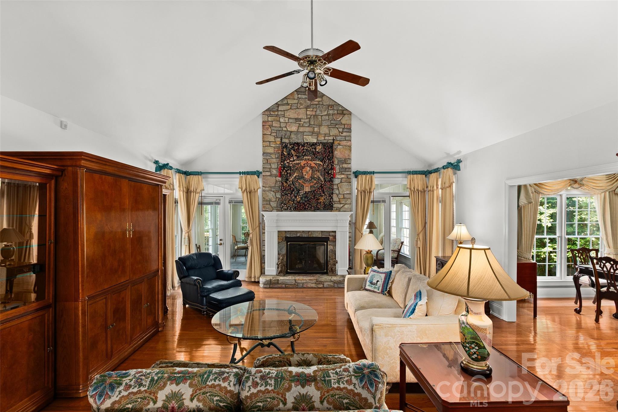 217 Riverwood Drive — Lewisville