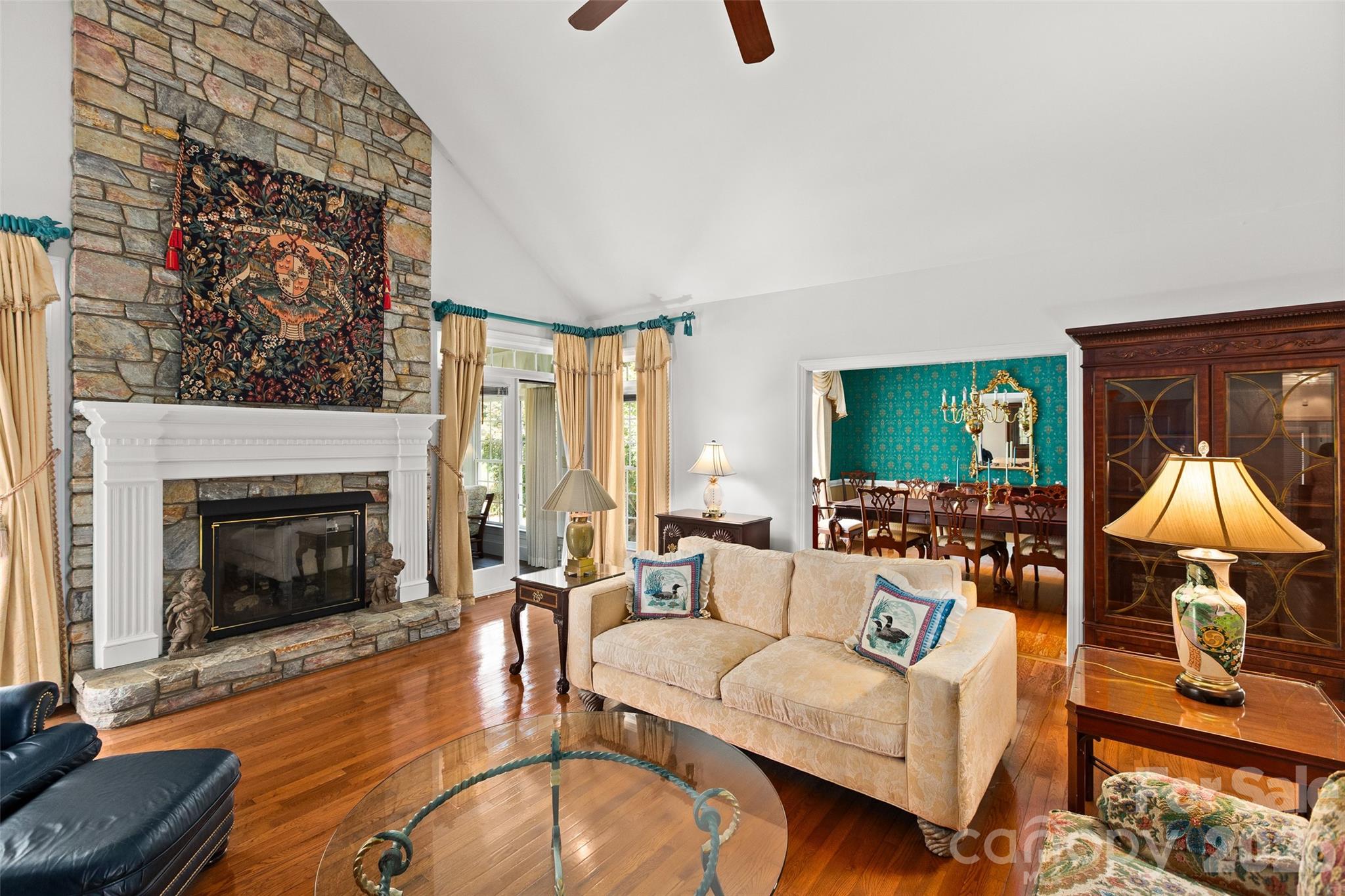217 Riverwood Drive — Lewisville