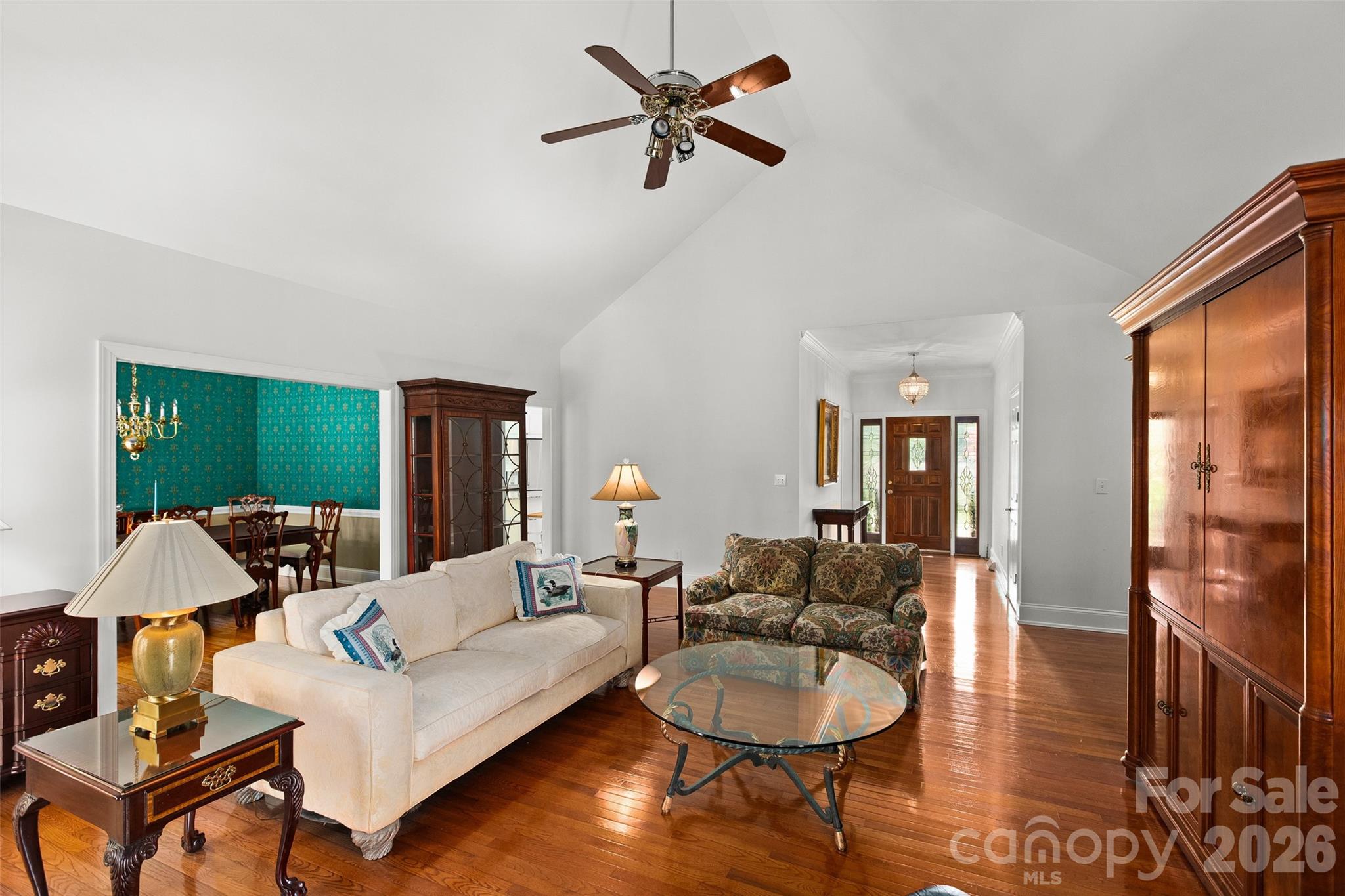217 Riverwood Drive — Lewisville