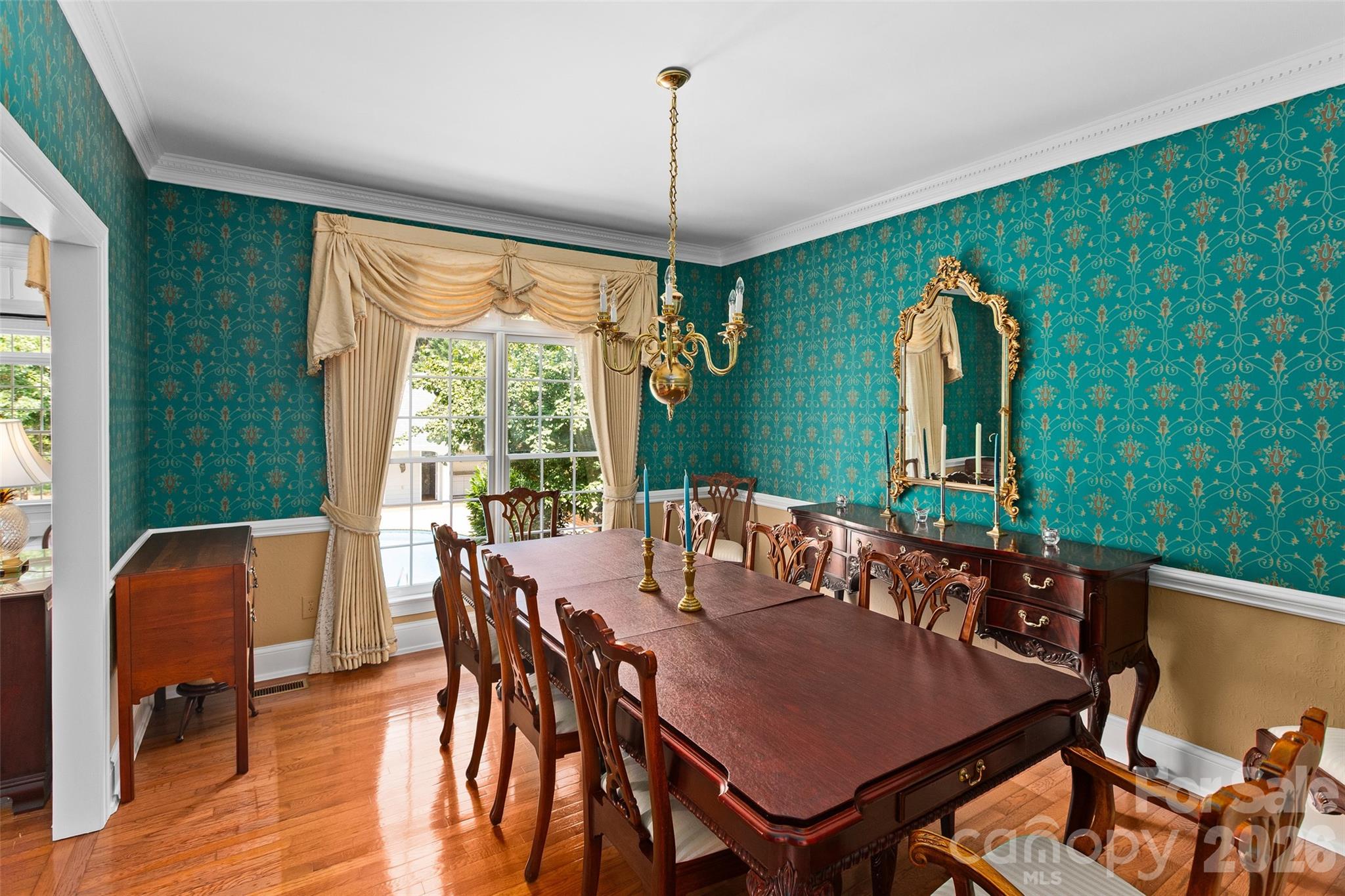 217 Riverwood Drive — Lewisville