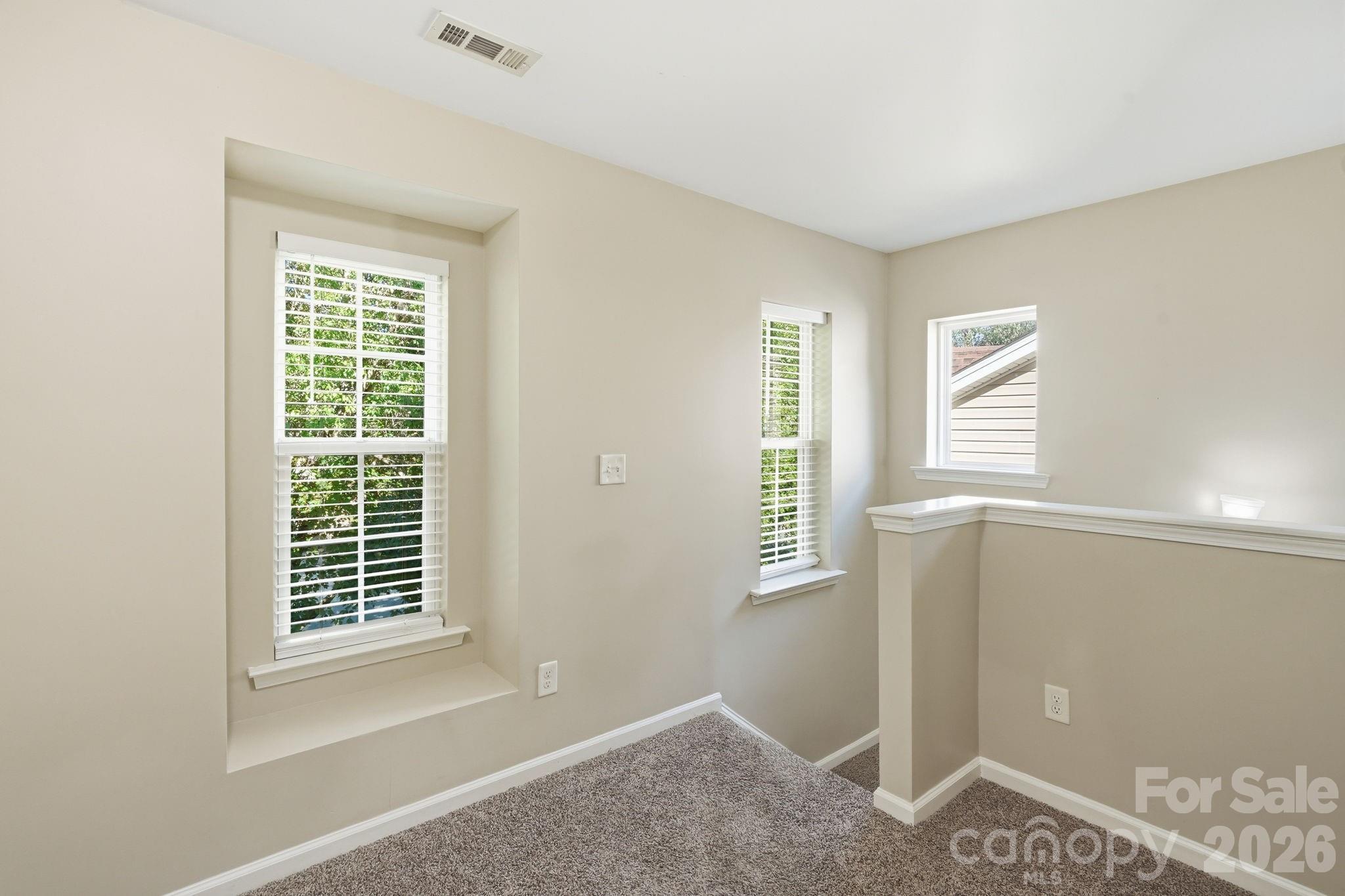9237 Seamill Road — Charlotte