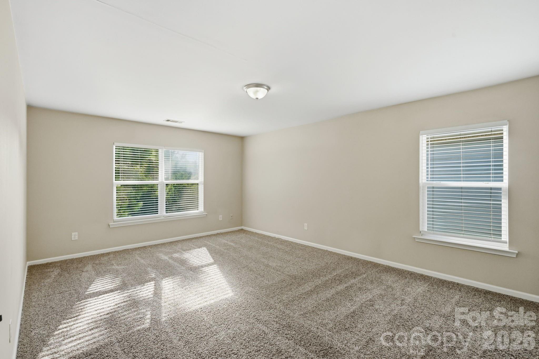 9237 Seamill Road — Charlotte