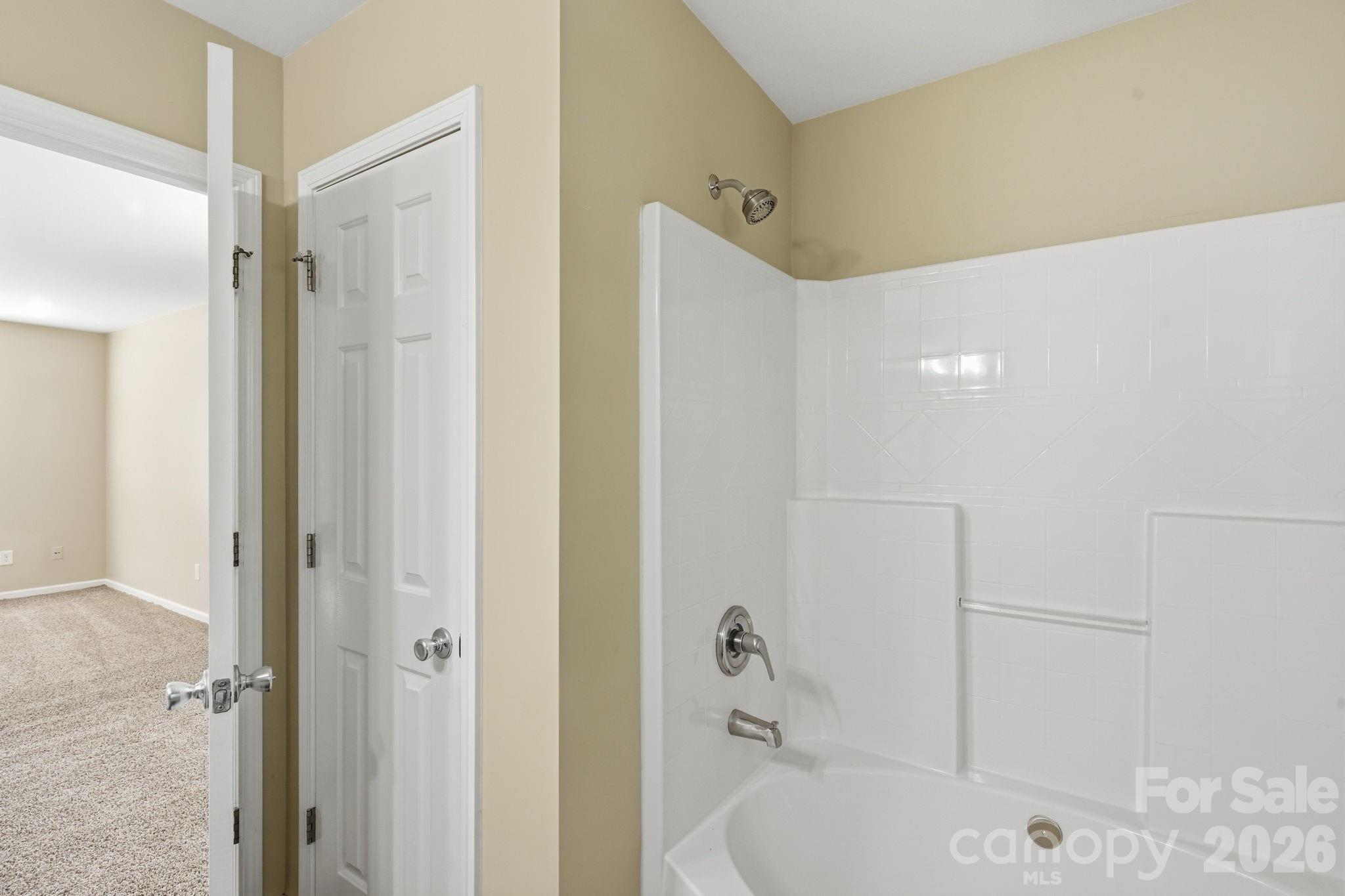9237 Seamill Road — Charlotte
