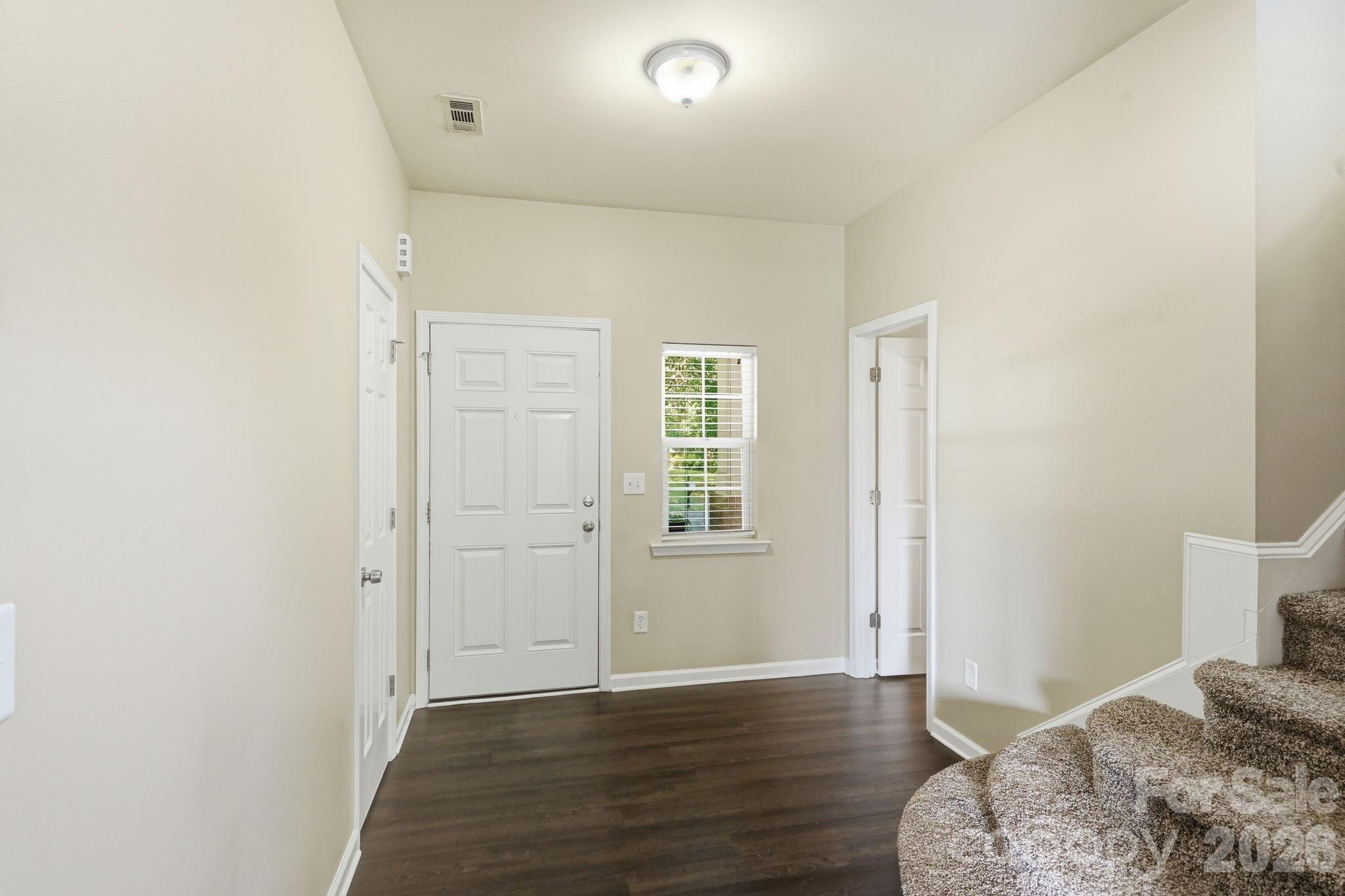 9237 Seamill Road — Charlotte