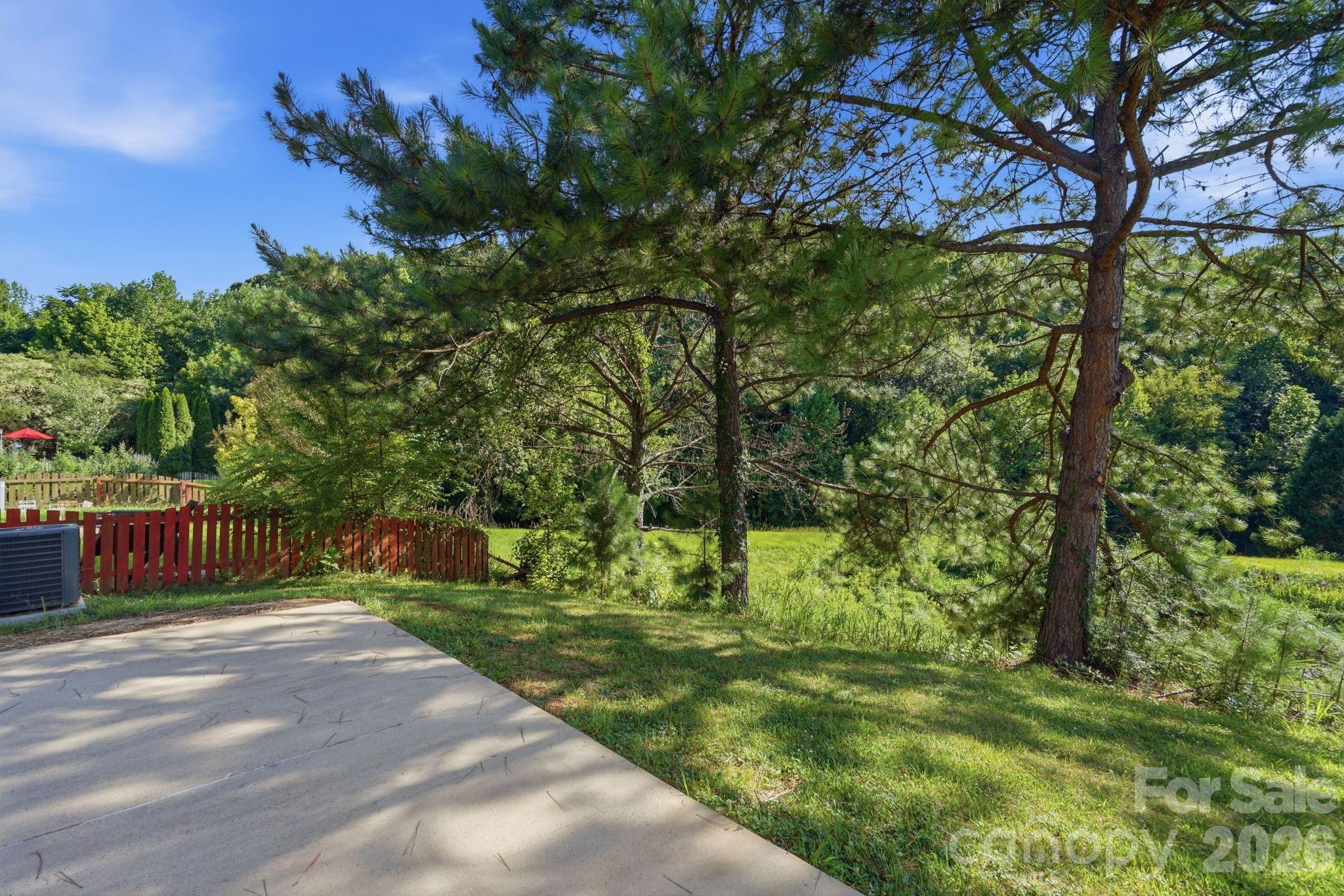 9237 Seamill Road — Charlotte
