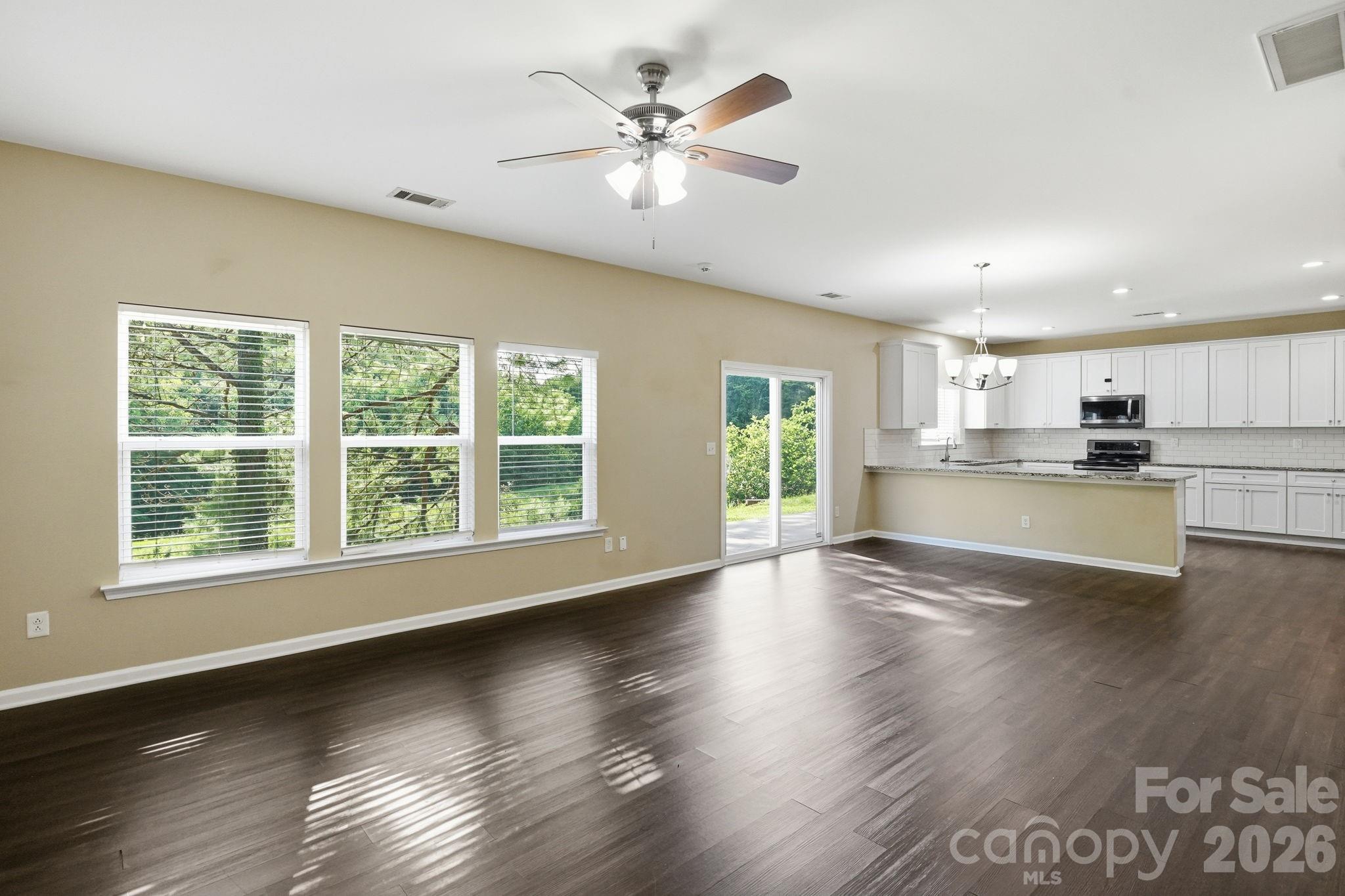 9237 Seamill Road — Charlotte